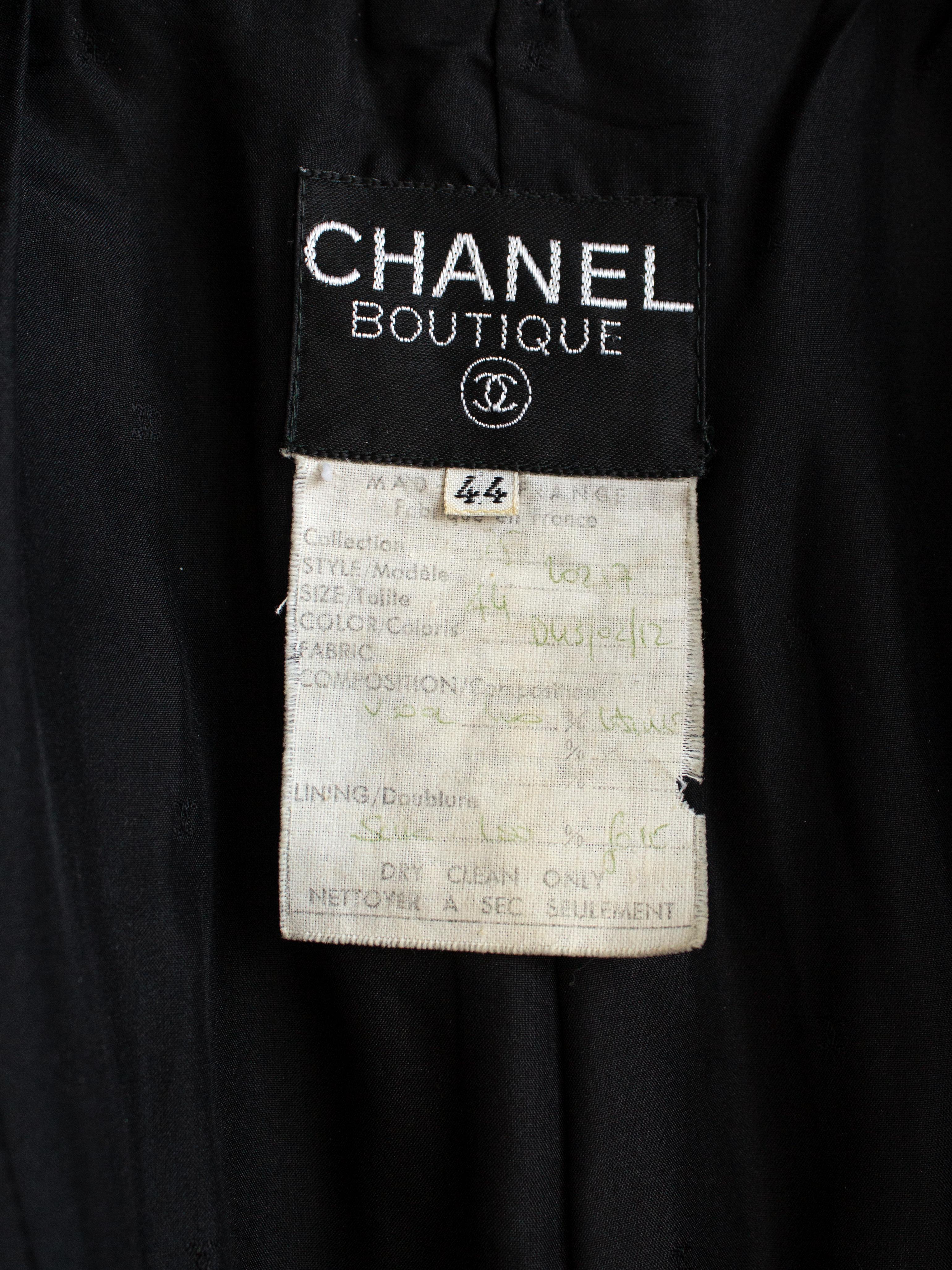 Chanel Vintage Spring/Summer 1991 Black Flower Button Tweed Jacket 3