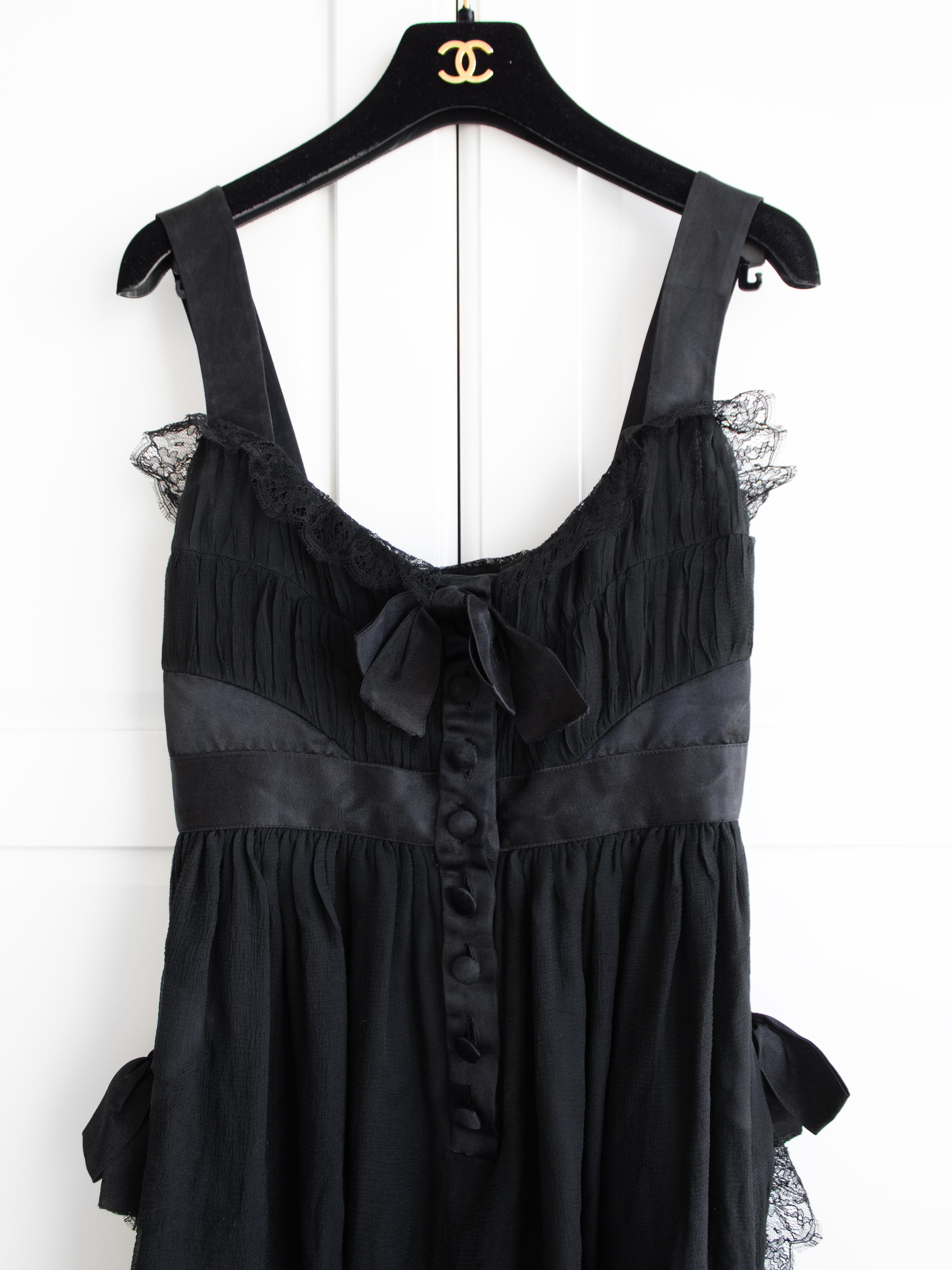 Chanel Vintage Spring/Summer 1991 Black Lace Silk Bow LBD Mini Dress  For Sale 2