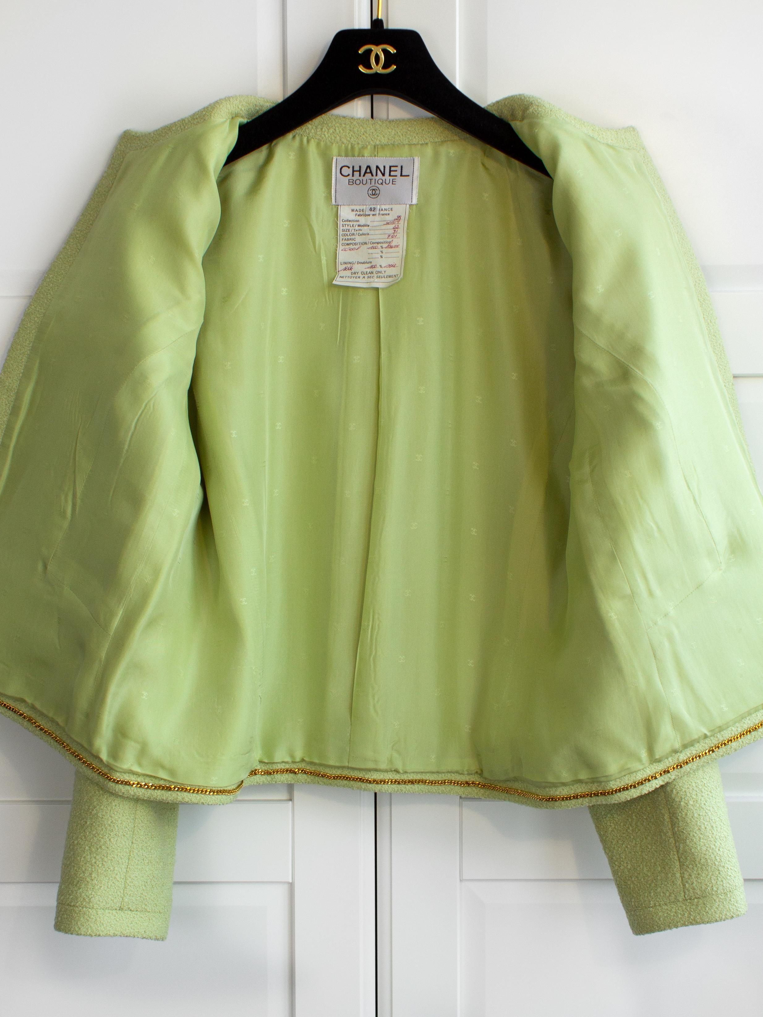 Chanel Vintage Spring/Summer 1992 Green Tweed CC Jacket Skirt Suit For Sale 7