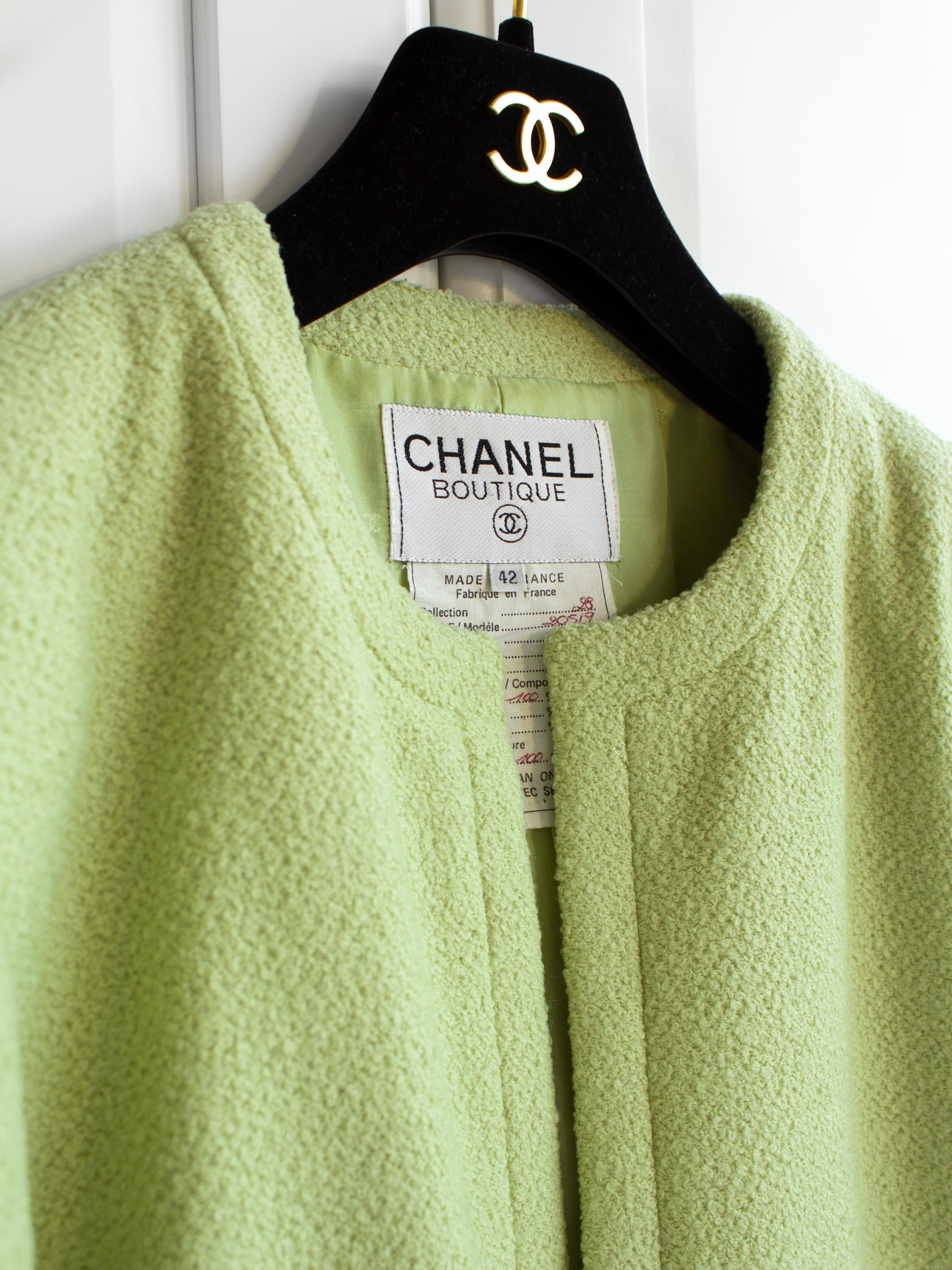 Chanel Vintage Spring/Summer 1992 Green Tweed CC Jacket Skirt Suit For Sale 1
