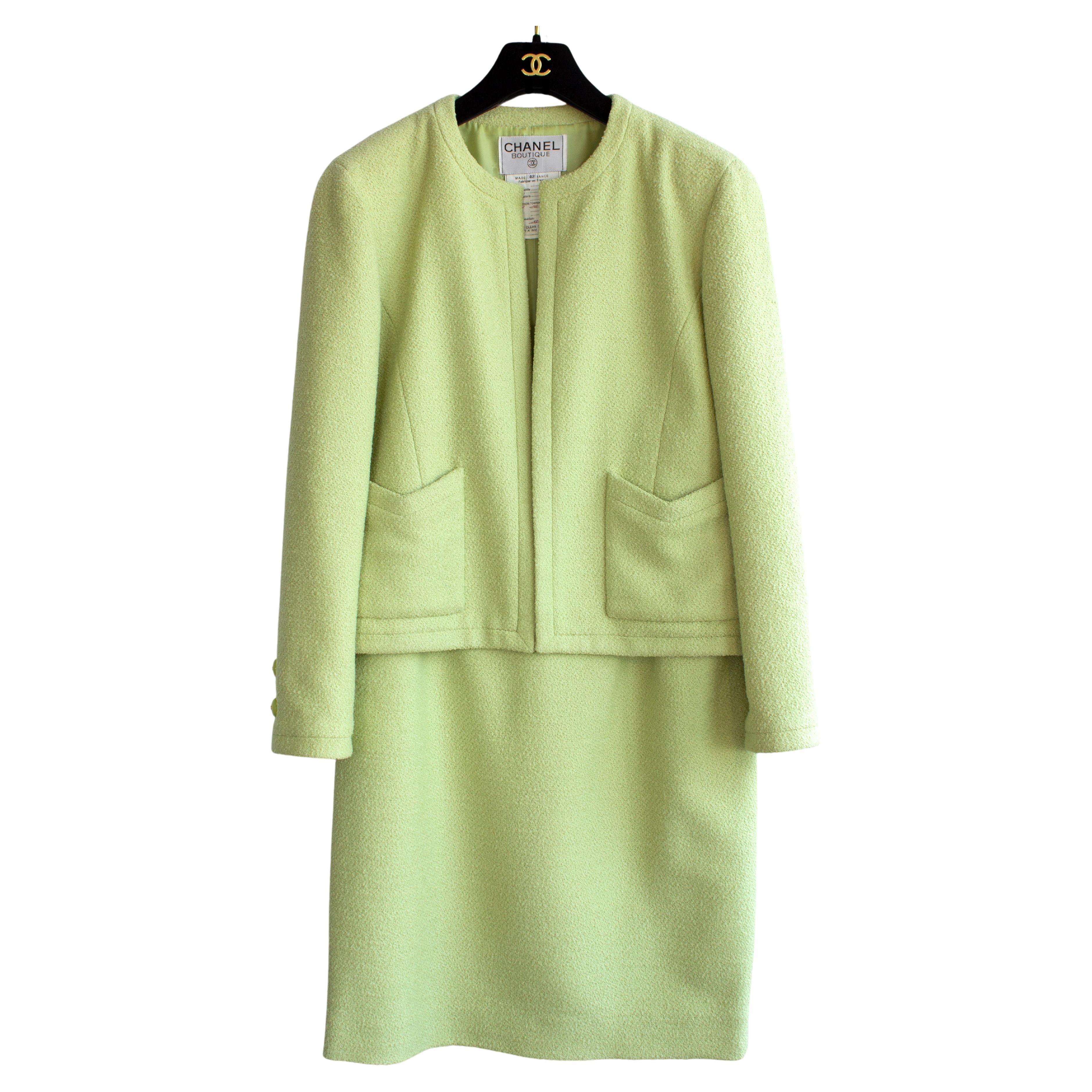Chanel Vintage Spring/Summer 1992 Green Tweed CC Jacket Skirt Suit For Sale