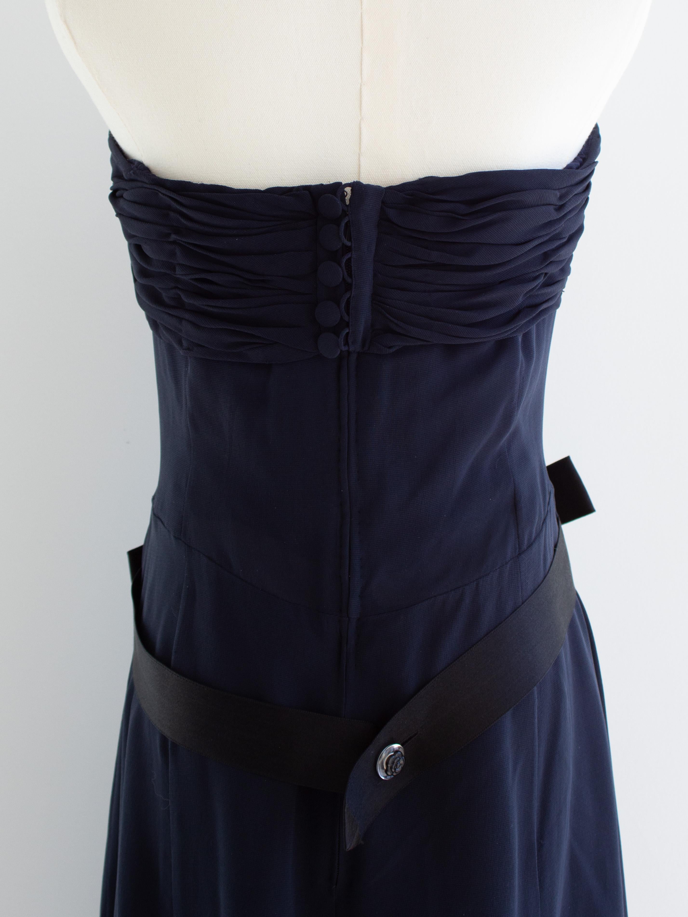 Chanel Vintage Spring/Summer 1992 Navy Blue Silk Sweetheart Draped Mini Dress For Sale 4
