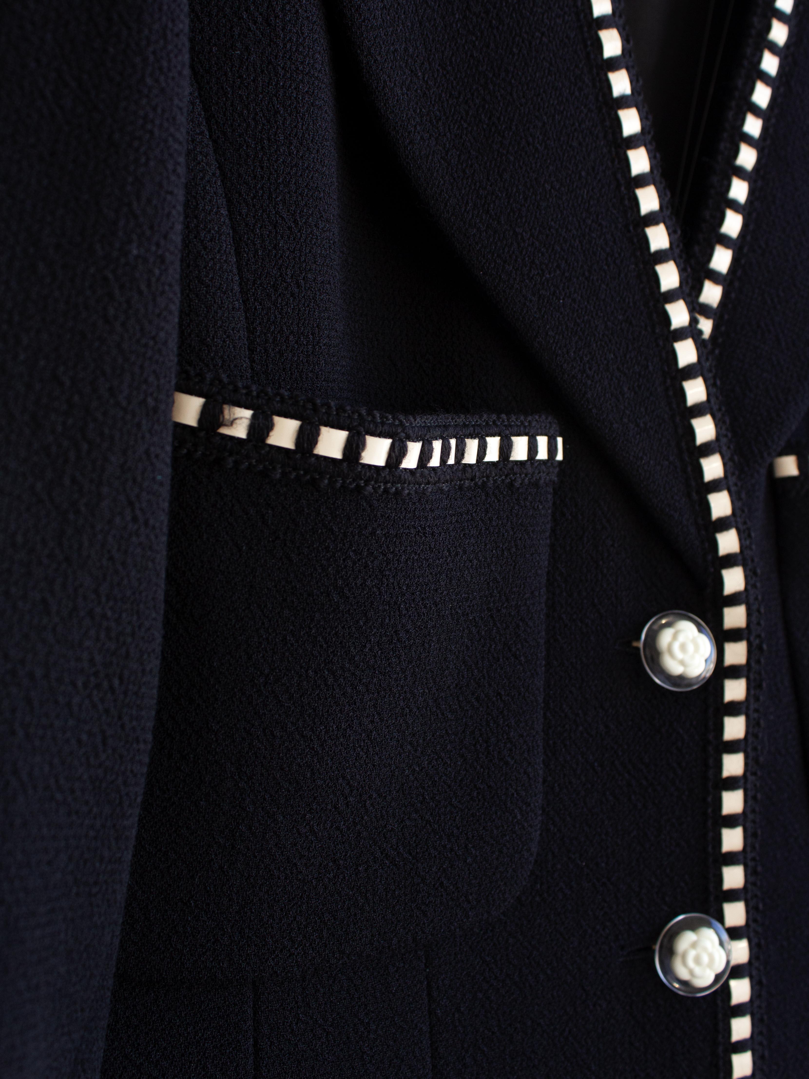 Chanel Vintage Spring/Summer 1992 Navy Blue White Lucite Camellia Jacket Suit 6