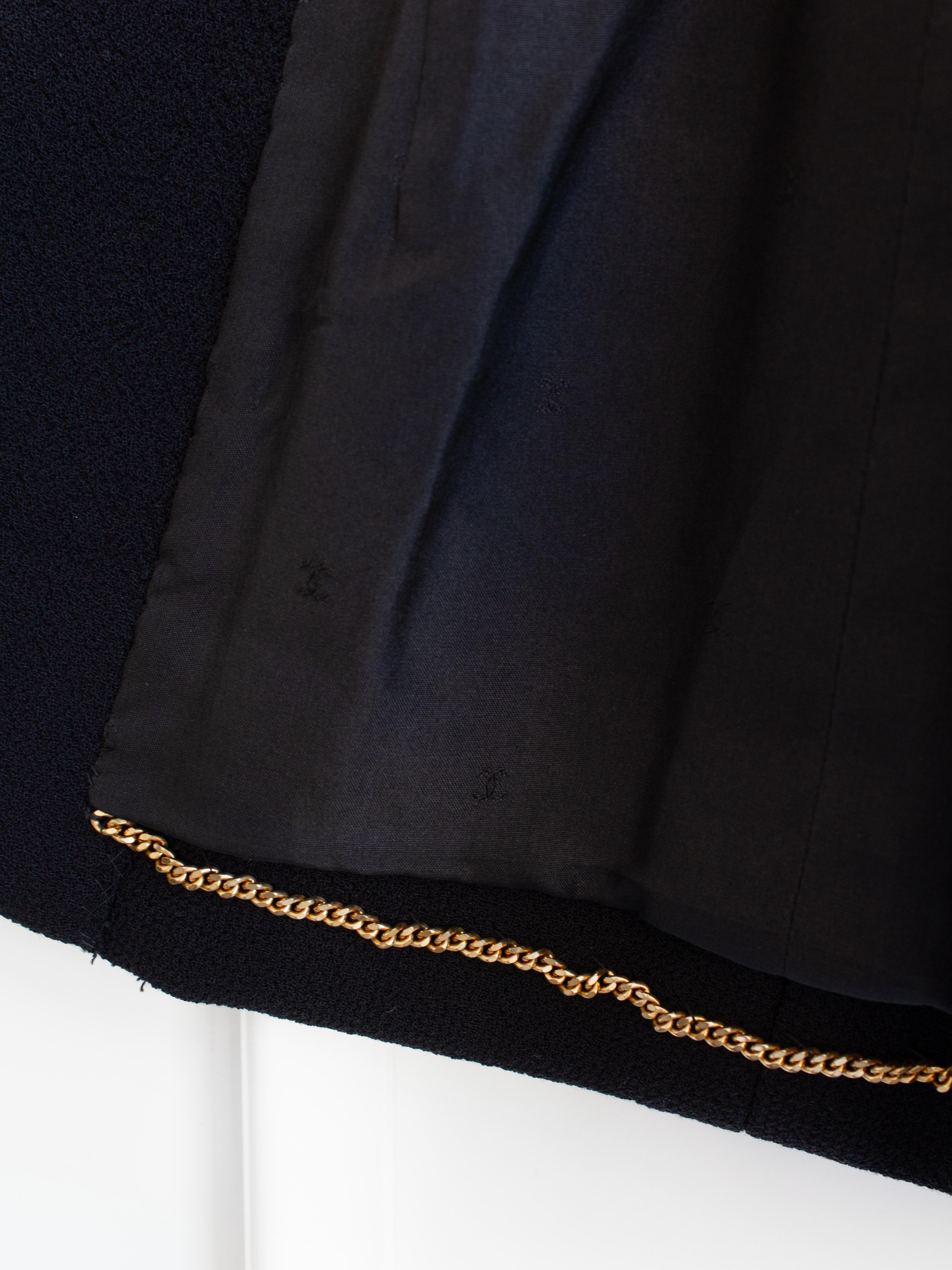 Chanel Vintage Spring/Summer 1992 Navy Blue White Lucite Camellia Jacket Suit 8
