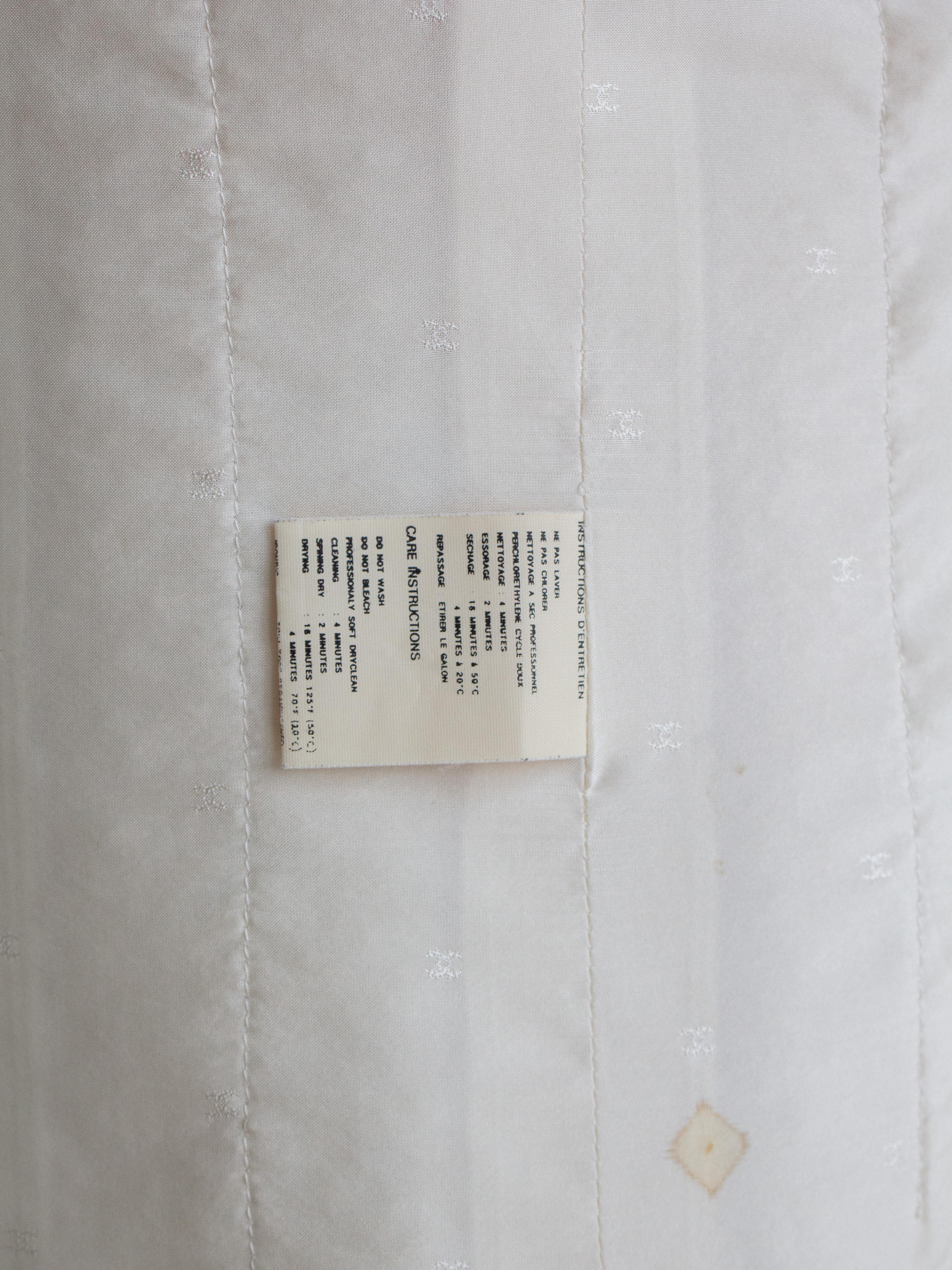 Chanel Vintage Primavera/Estate 1994 Giacca Ecru Avorio Crema Nero Scoubidou 94P in vendita 10