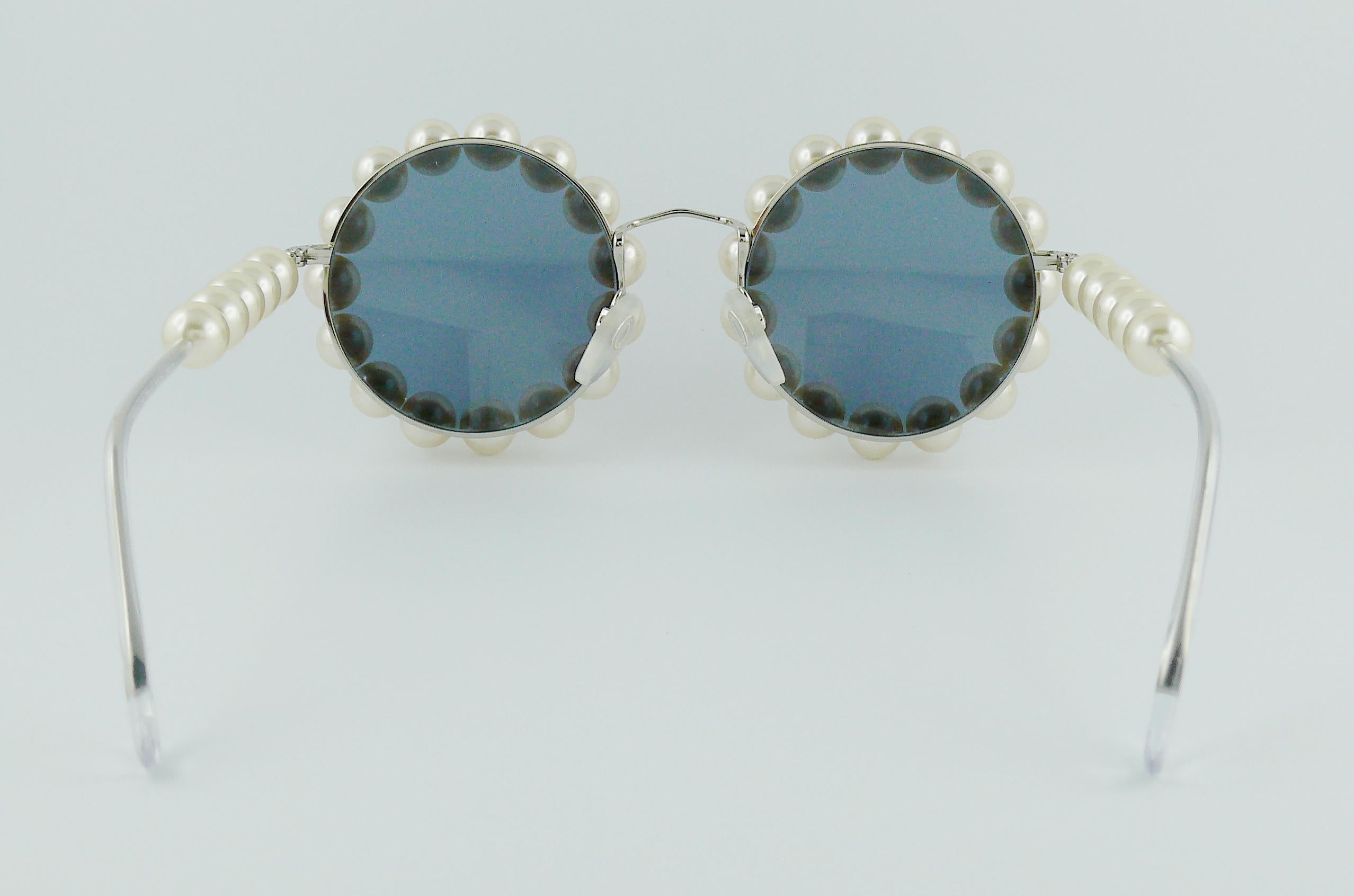 Chanel Vintage Spring Summer 1994 Iconic Runway Faux Pearl Round Sunglasses 2