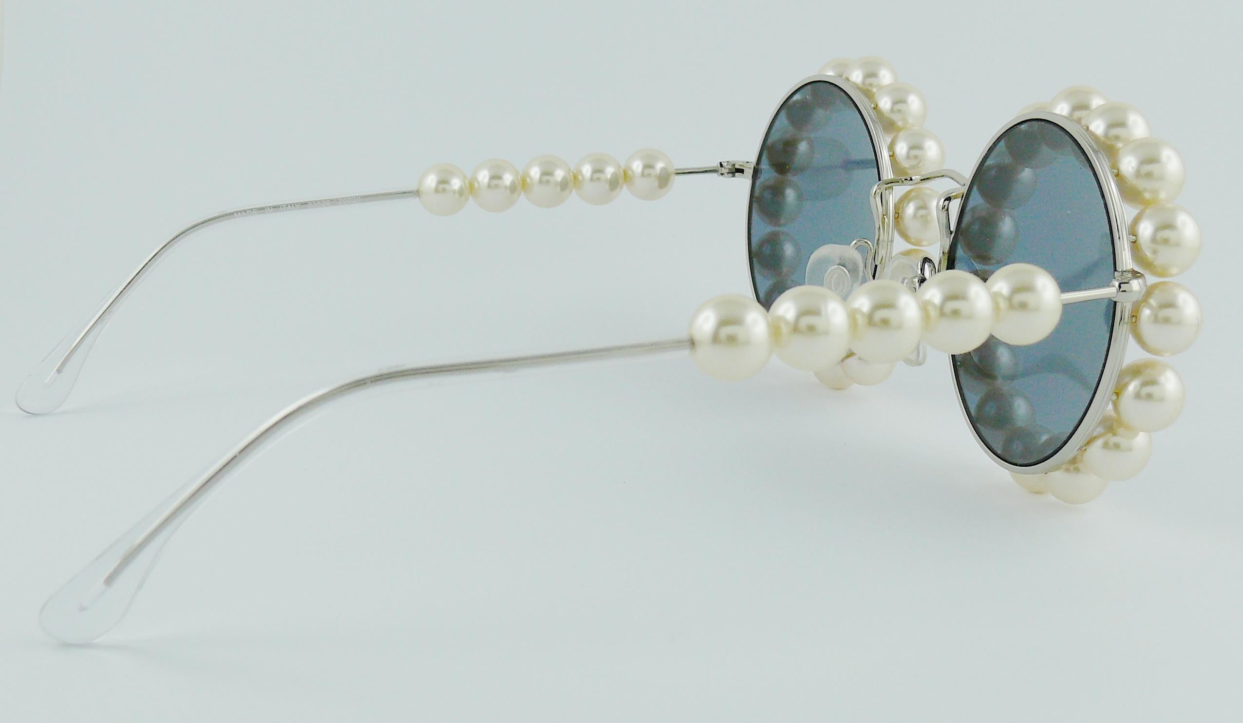 Chanel Vintage Spring Summer 1994 Iconic Runway Faux Pearl Round Sunglasses 4