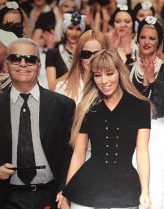 Giacca Chanel Vintage Primavera/Estate 1995 Oro Nero CC 95P Logo Peplum Tweed