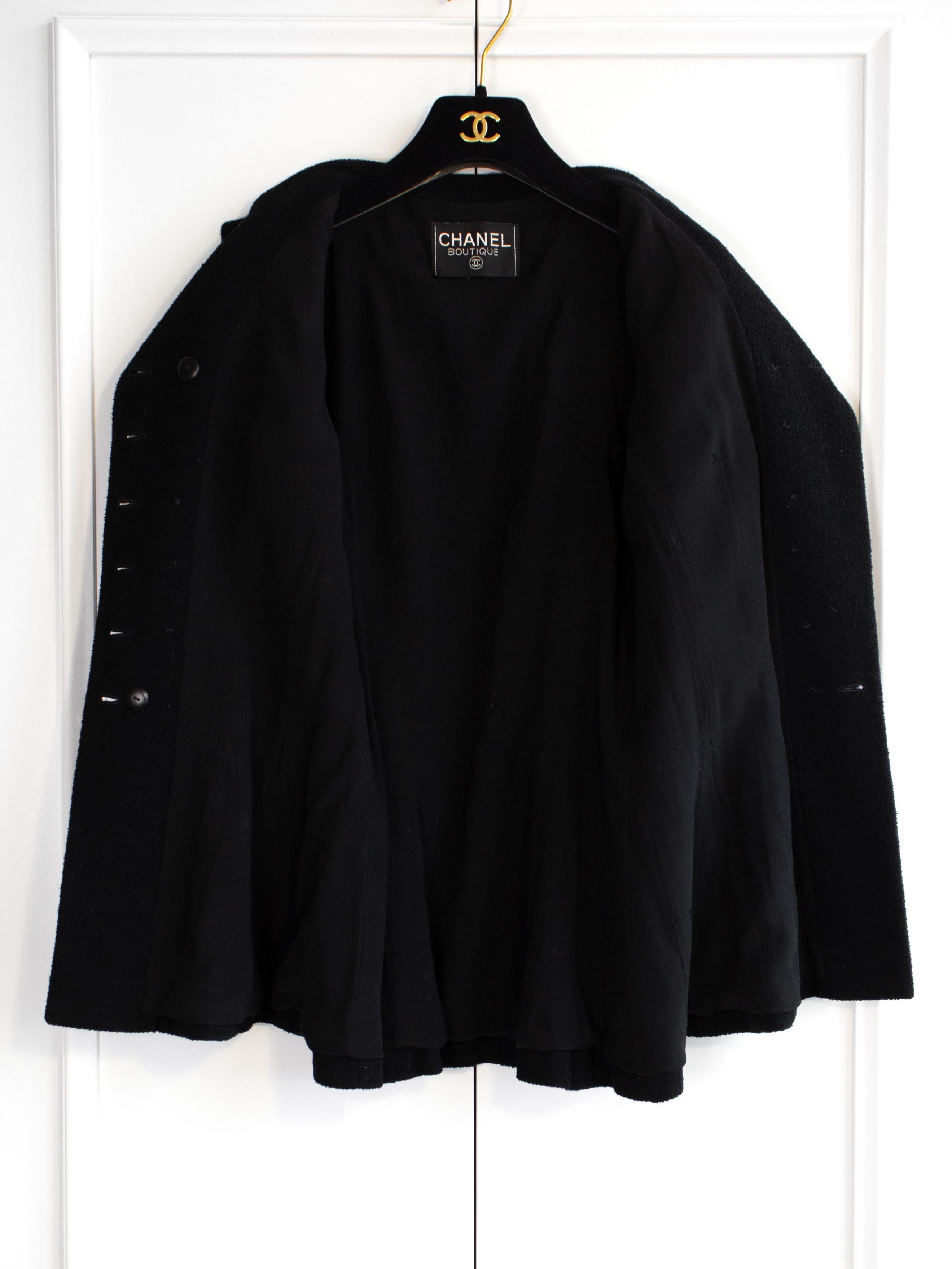 Chanel Vintage Spring/Summer 1995 Black Gold CC Logo Peplum 95P Tweed Jacket 7