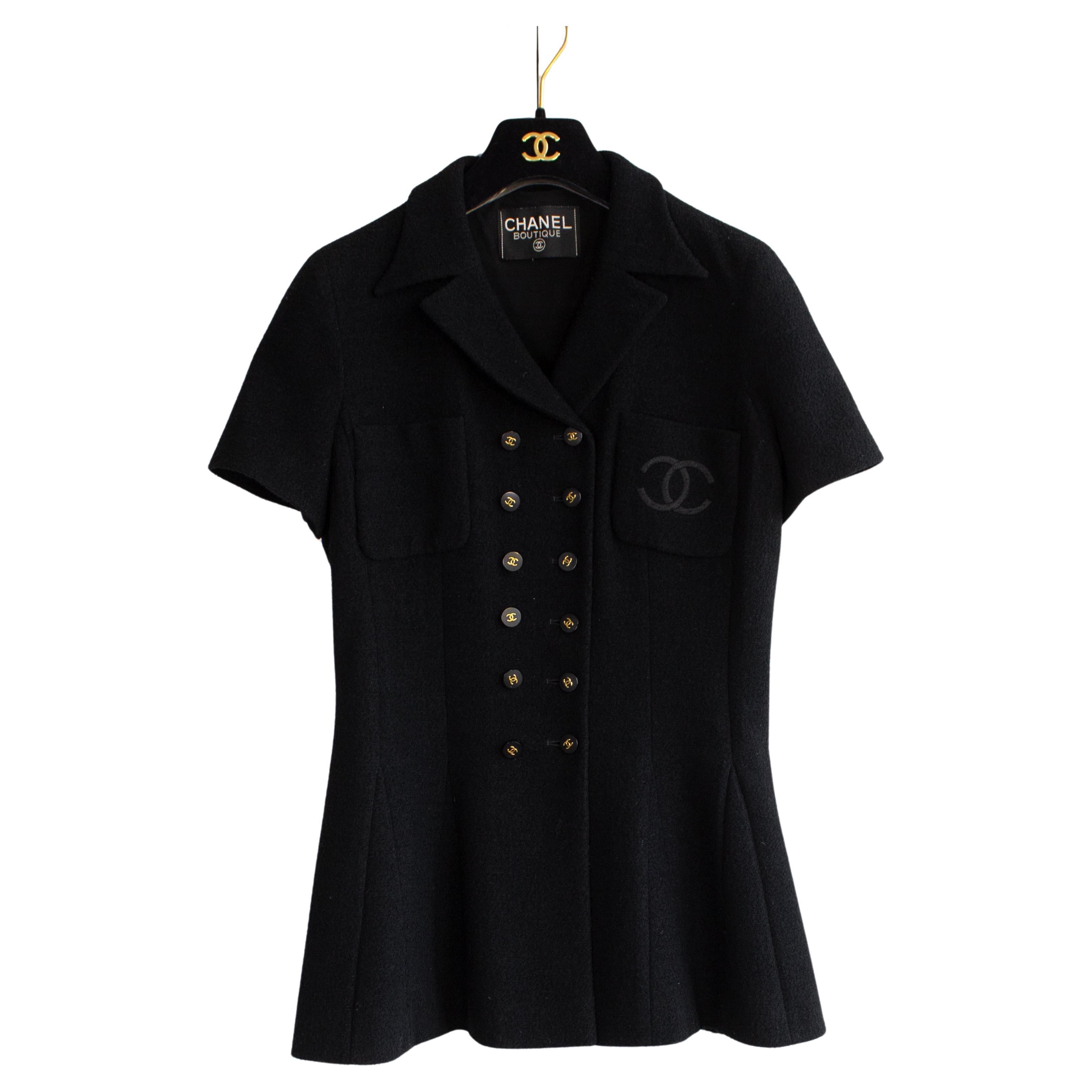 Chanel Vintage Spring/Summer 1995 Black Gold CC Logo Peplum 95P Tweed Jacket