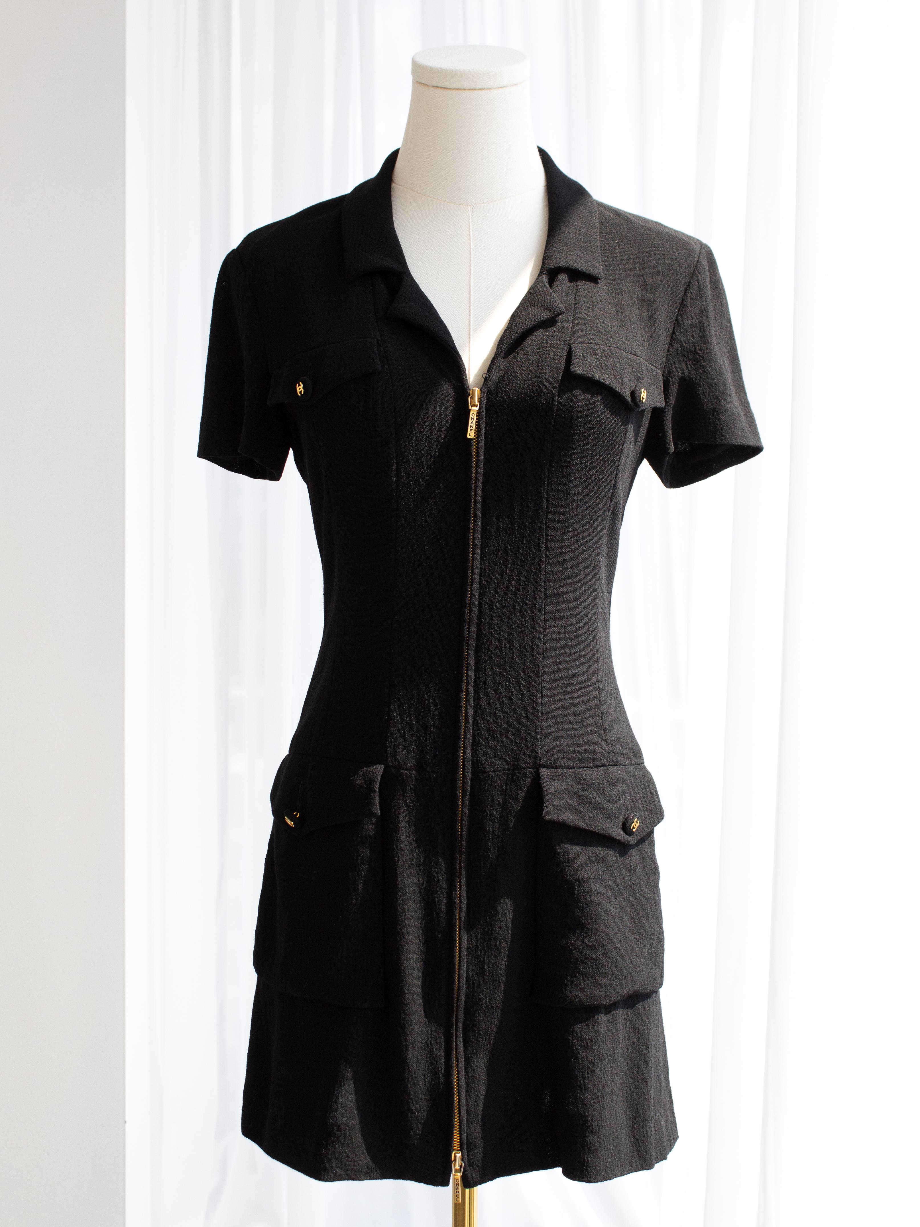 Chanel Vintage Spring/Summer 1995 Black Gold CC Zip Mini 95P Dress For Sale  at 1stDibs