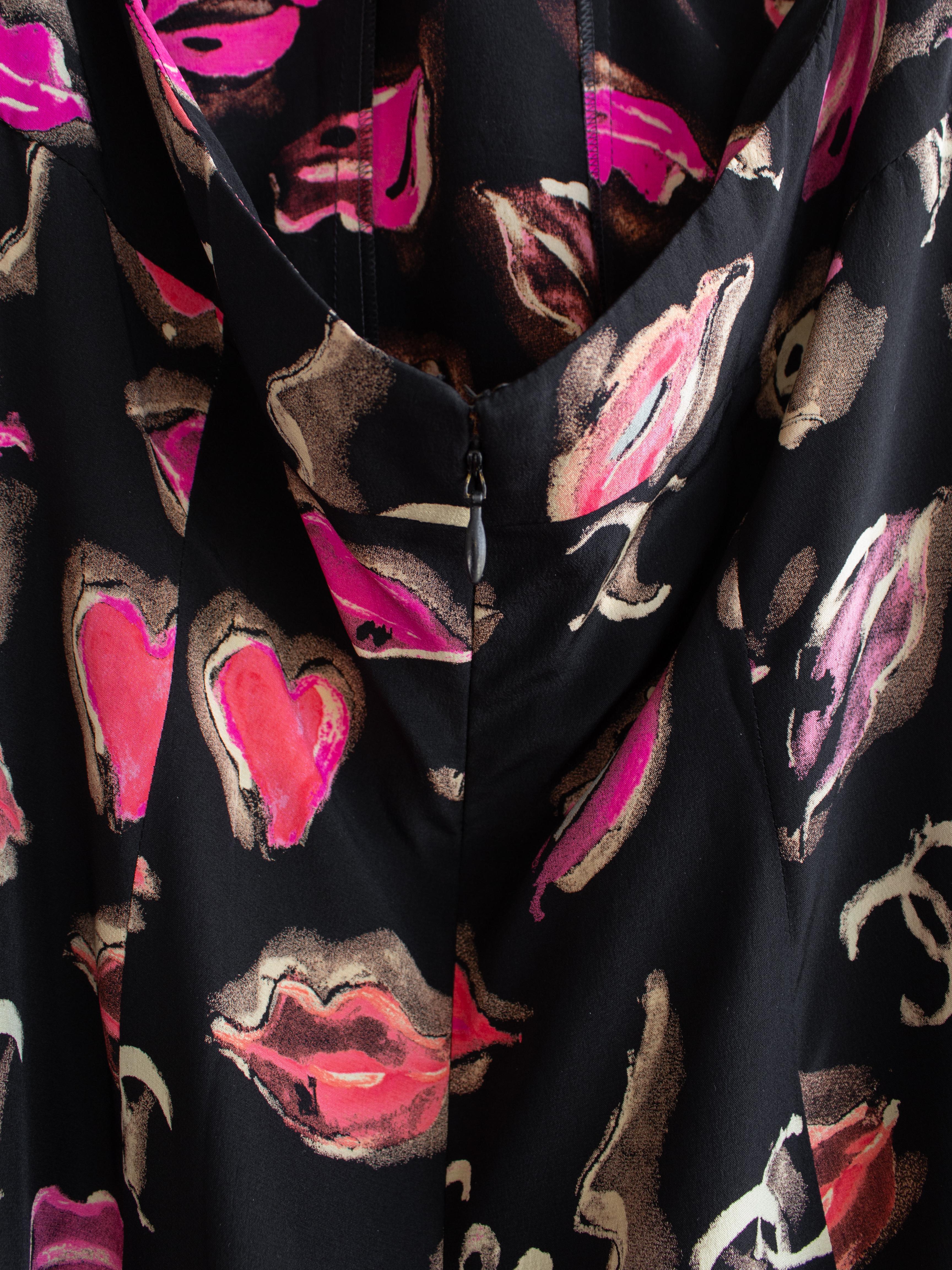 Chanel Vintage Spring/Summer 1995 Black Red Pink Coco Lip Print 95P Silk Dress 8