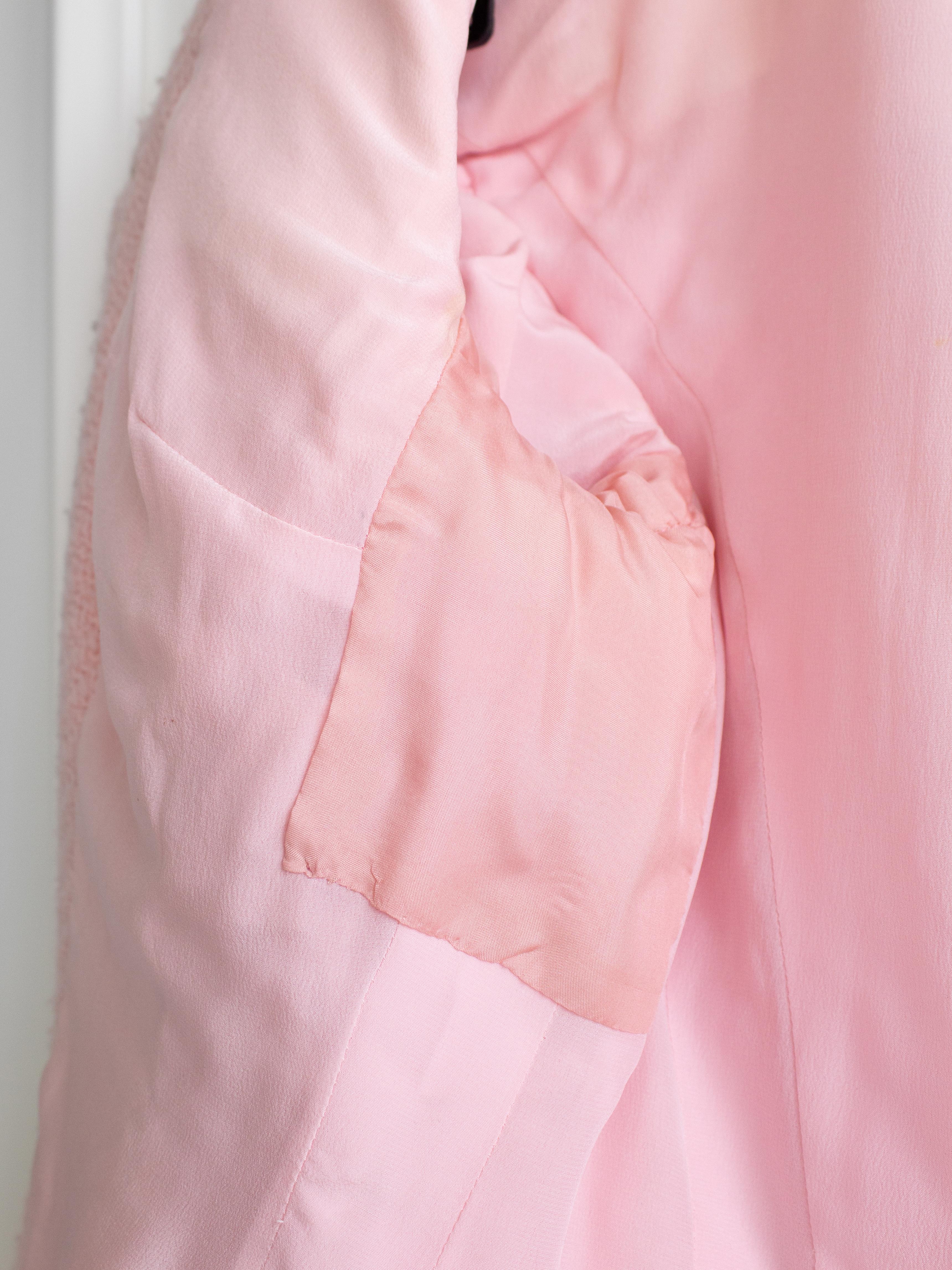 Chanel Vintage Spring/Summer 1995 Haute Couture Pink Tweed Jacket 9