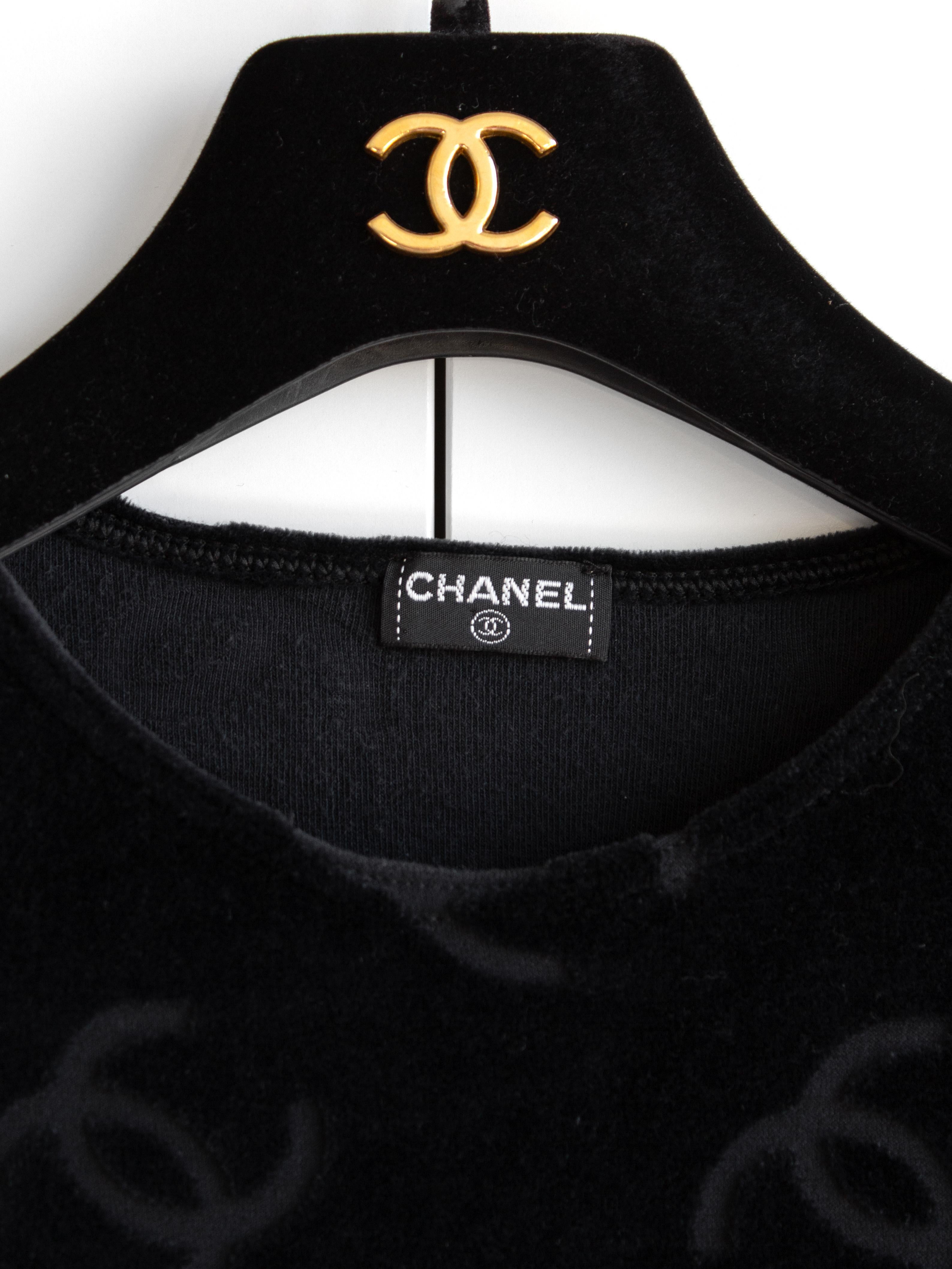Chanel Vintage Spring/Summer 1996 Black CC Logo Velour T-Shirt Top 2
