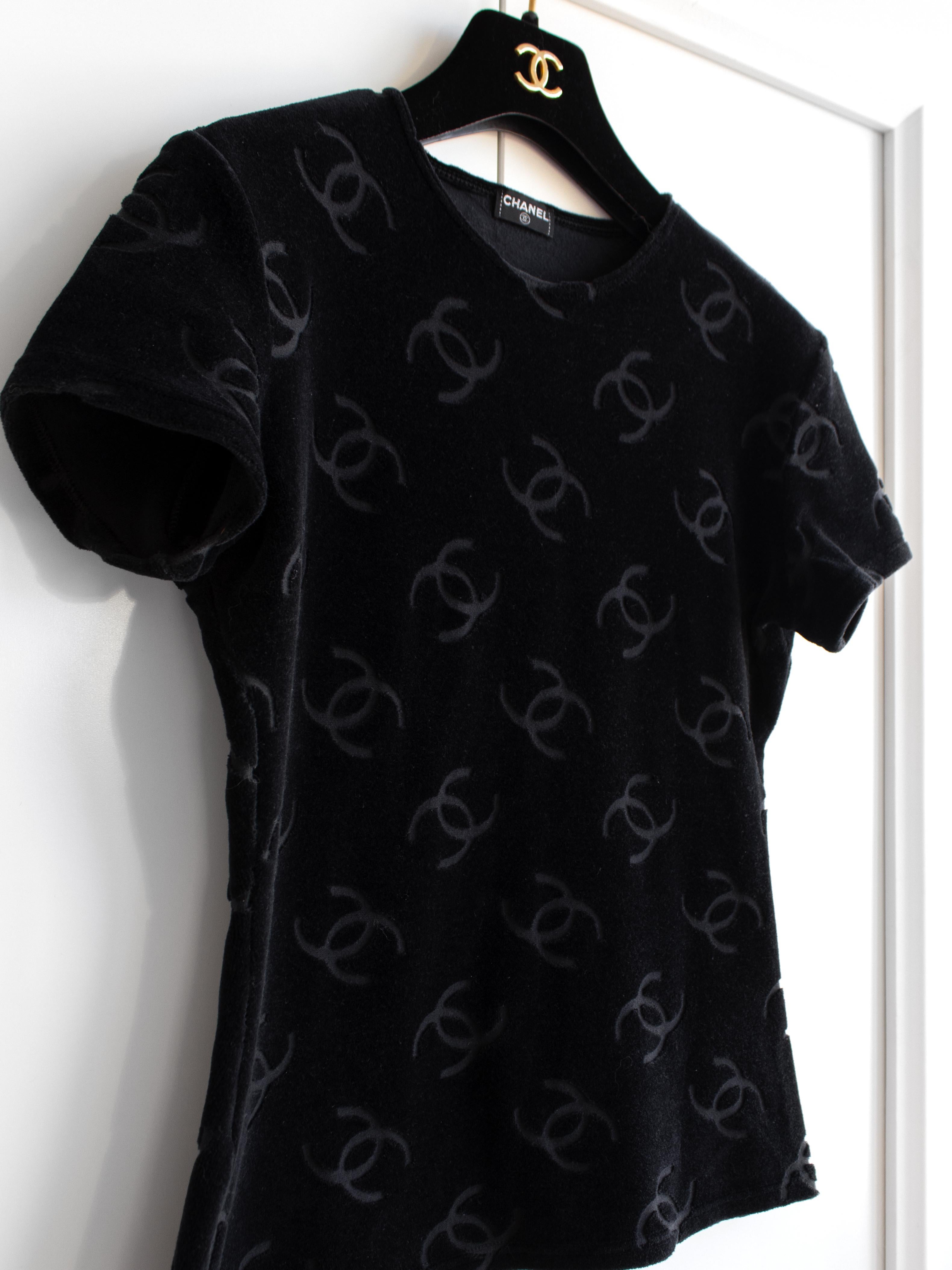 Chanel Vintage Spring/Summer 1996 Black CC Logo Velour T-Shirt Top 3