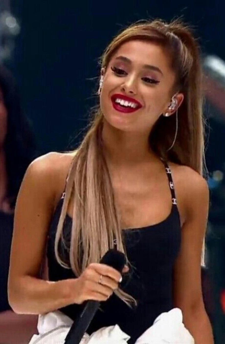 Chanel Vintage Frühjahr/Sommer 1997 Schwarz Weiß CC Logo 97P Bodysuit Badeanzug mit Logo im Zustand „Gut“ im Angebot in Jersey City, NJ