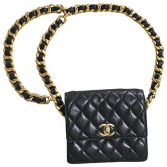 Chanel Vintage square 2.55 black fanny pack / pouch bag with thick chain belt