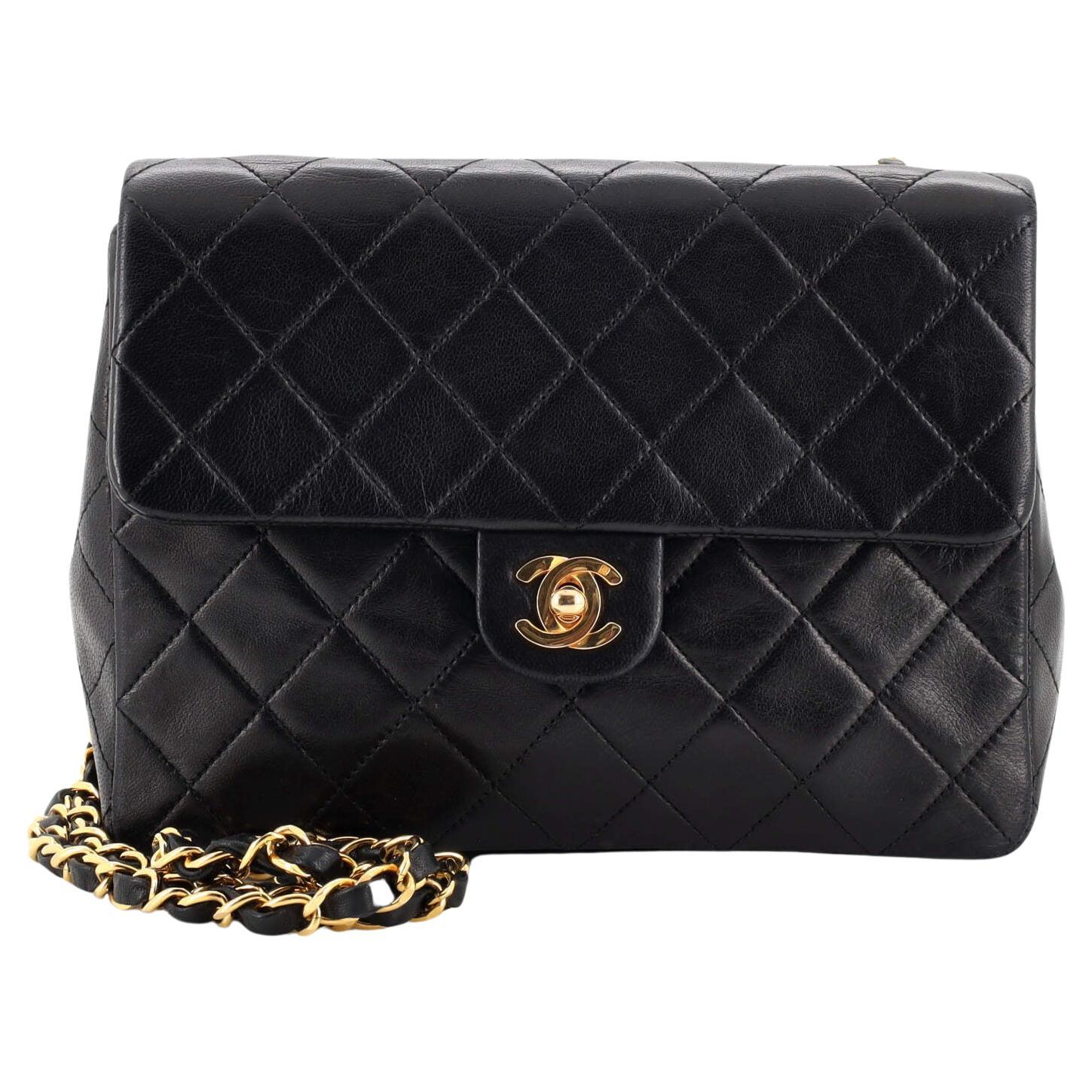 Chanel Lambskin Flap Bag - 826 For Sale on 1stDibs