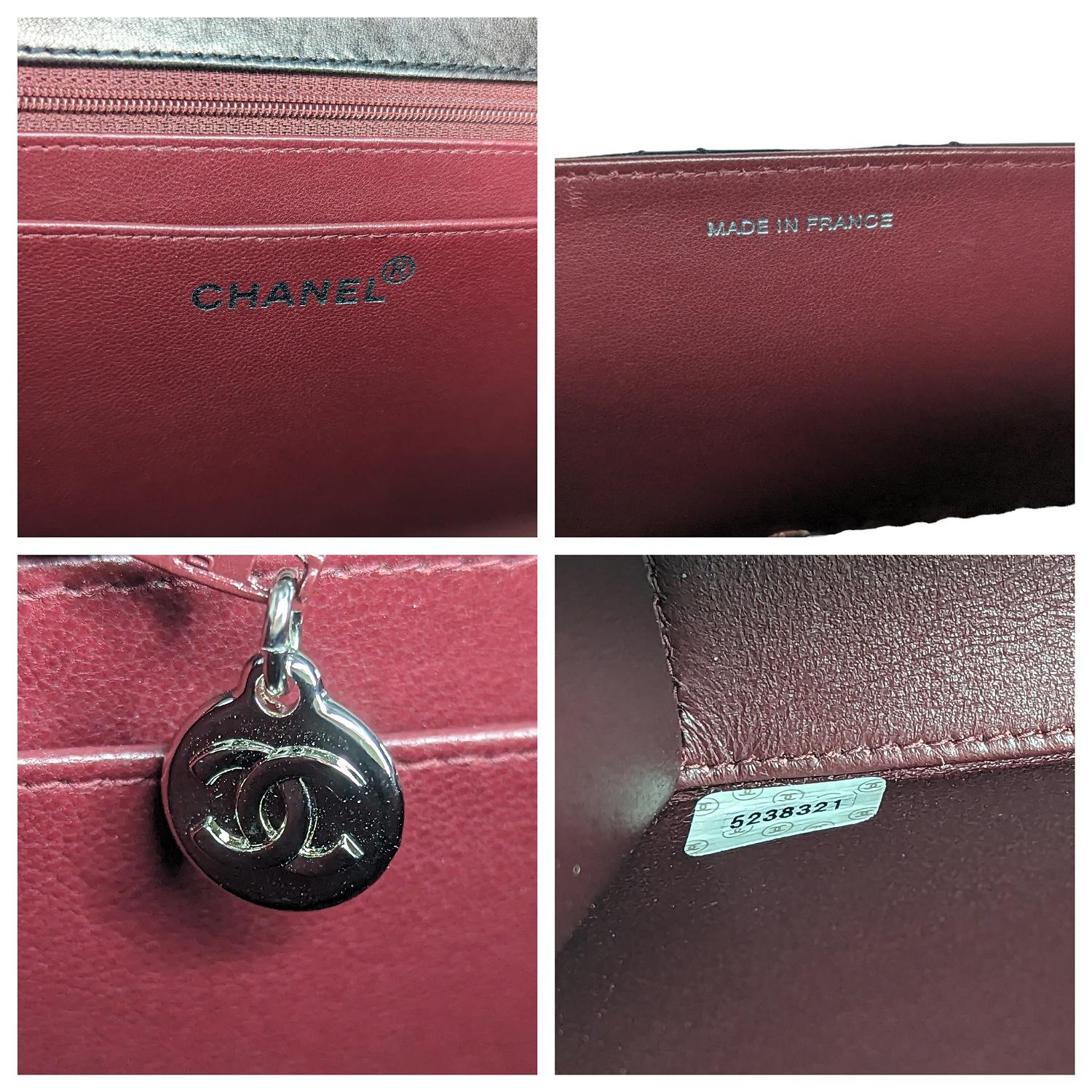 Chanel Vintage Square Classic Single Flap Bag Lambskin en vente 6