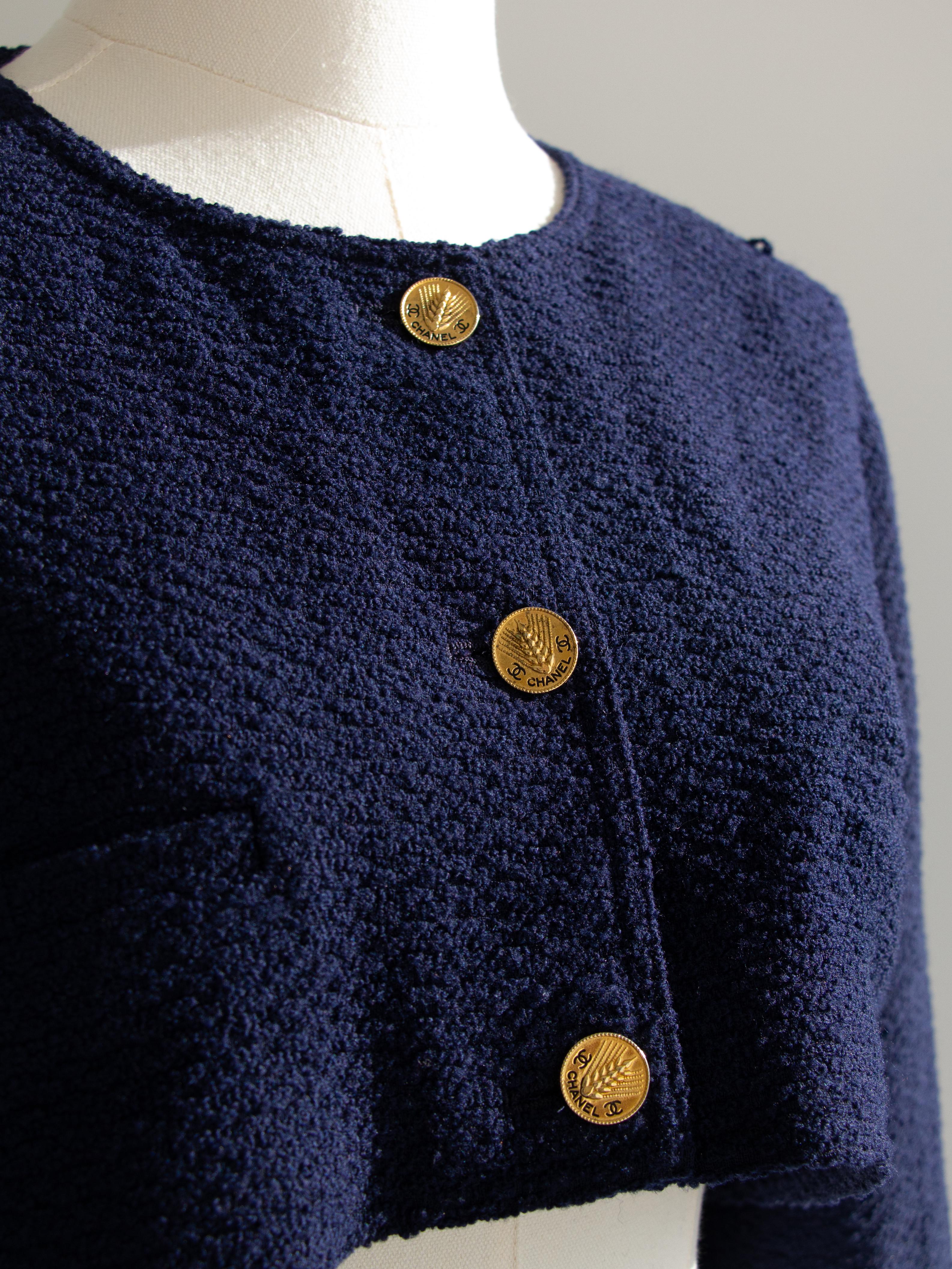 Chanel Vintage F/S 1987 Marineblau Gold Weizen Cropped Tweed Jacke im Angebot 8