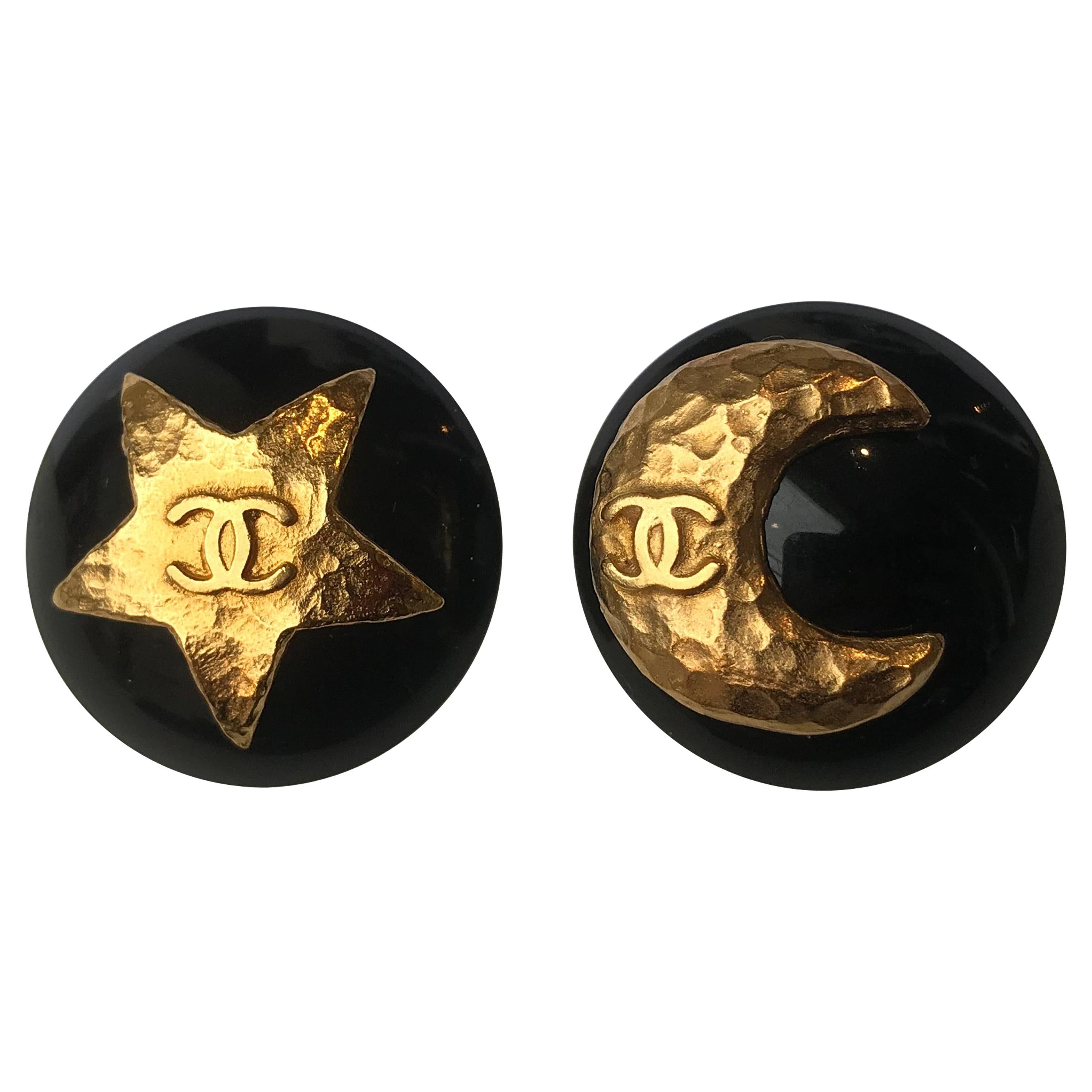 Chanel black enamel and matte gold CC logo clip earrings at 1stDibs