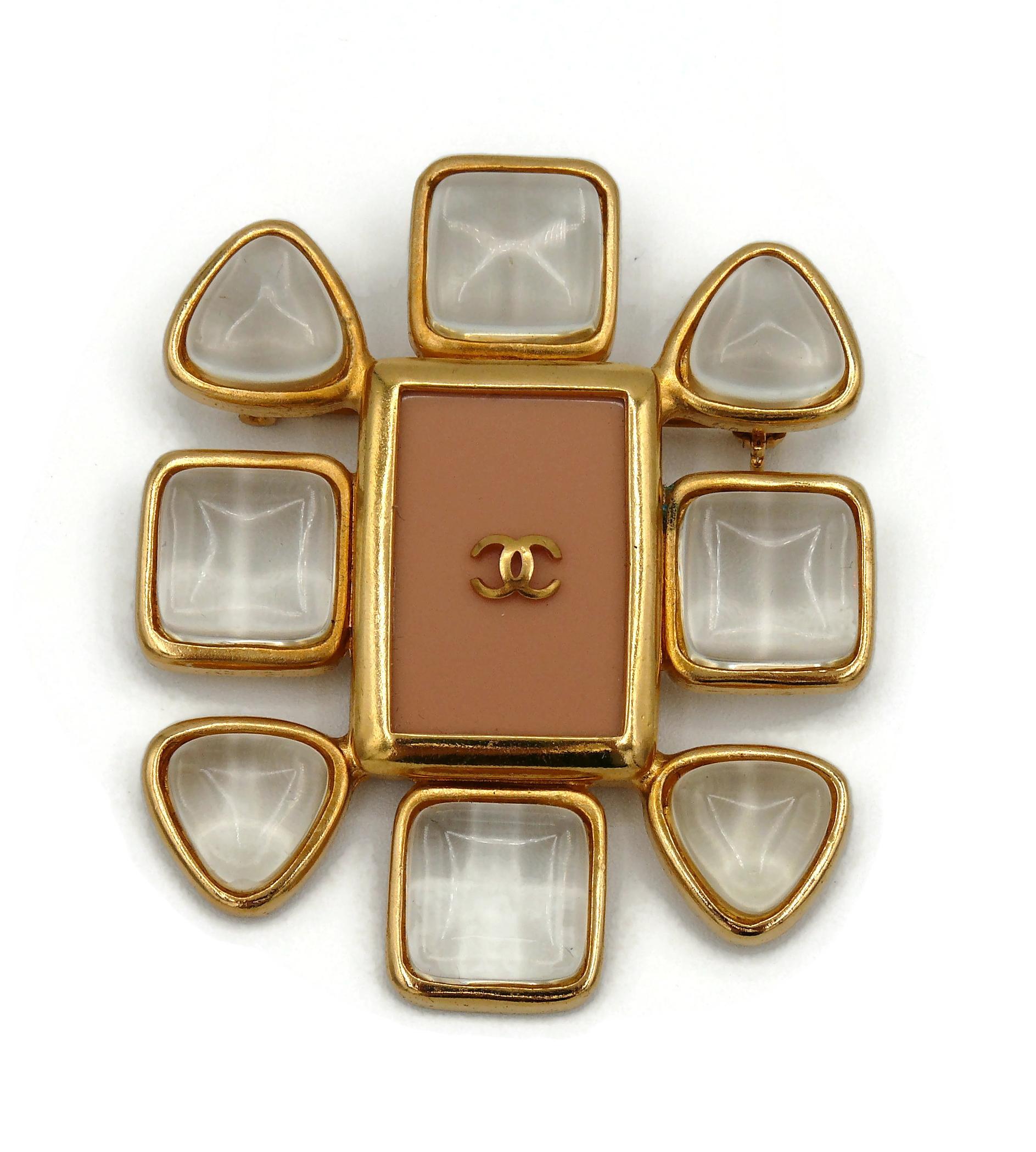 Chanel Vintage Stylized Flower Brooch, Spring 1996 In Good Condition For Sale In Nice, FR