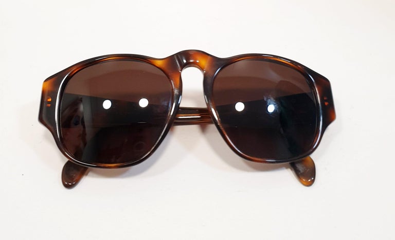 Chanel Vintage Tortoise Sunglasses - VeryVintage – Very Vintage