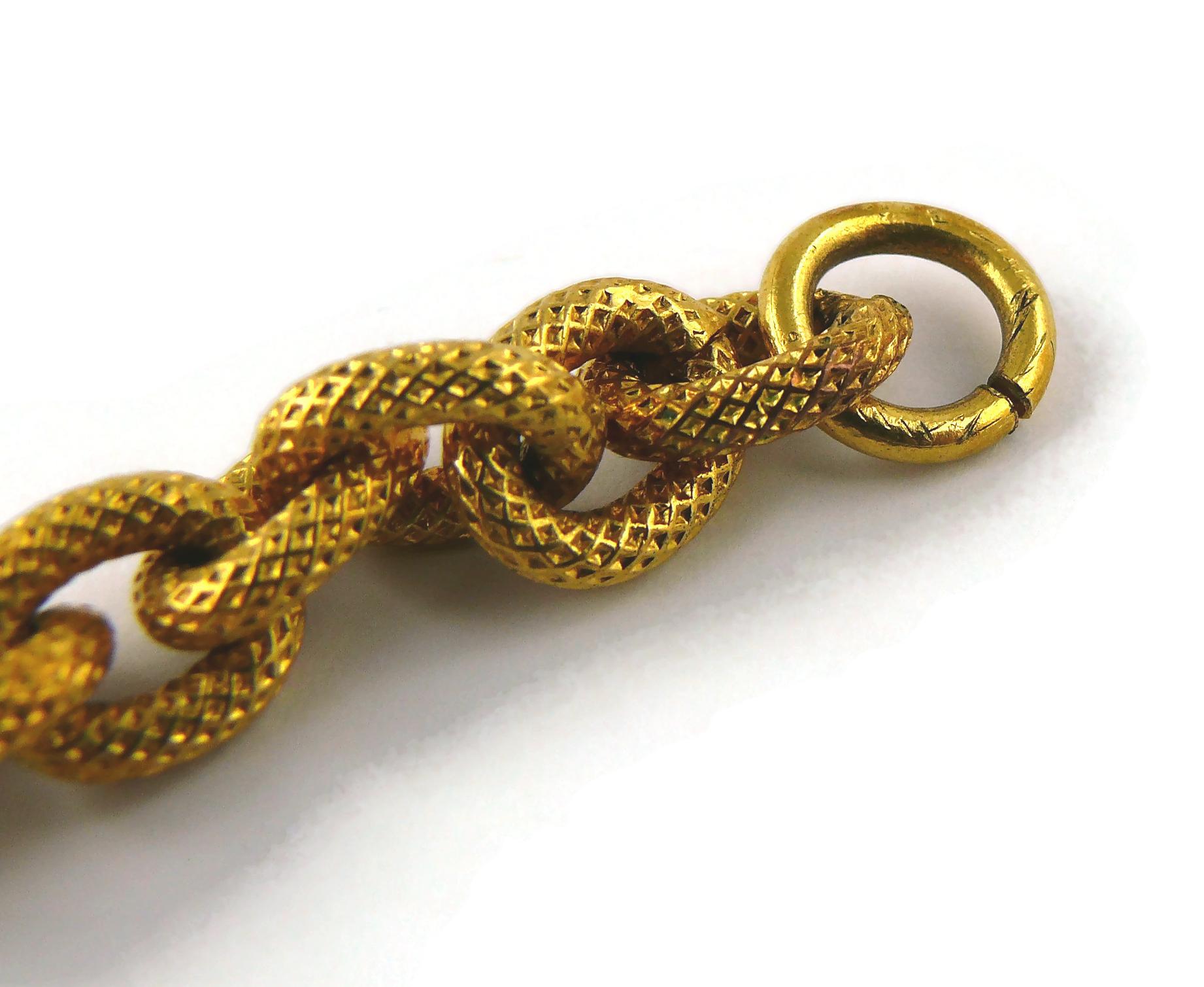 Chanel Vintage Textured Gold Toned CC Pendant Necklace, 1993 For Sale 10