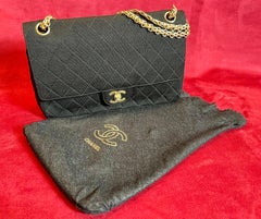Chanel Vintage, Timeless Black Quilted Jersey Handbag