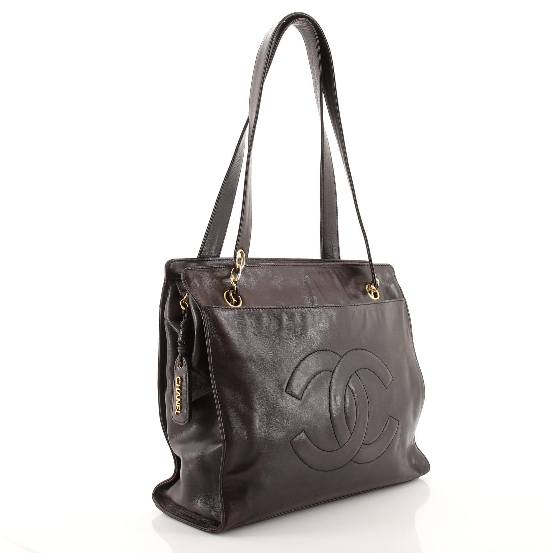 Black Chanel Vintage Timeless Chain Shoulder Bag Lambskin Medium