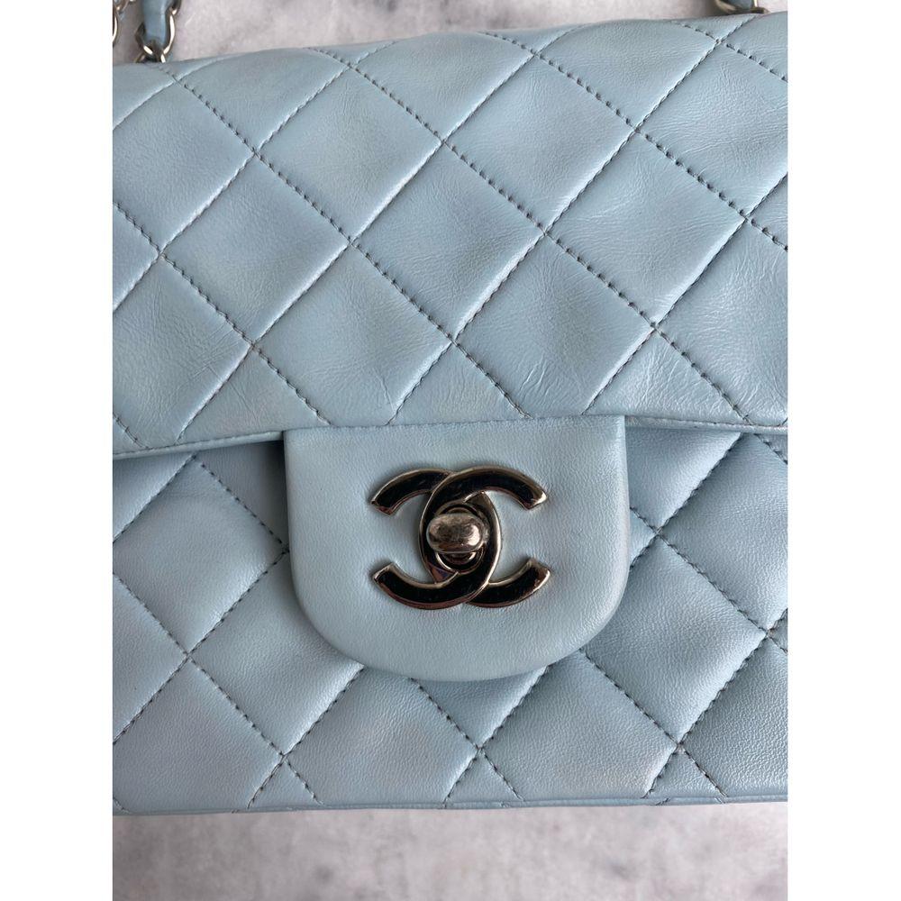 Chanel, Vintage Timeless in blue leather 4