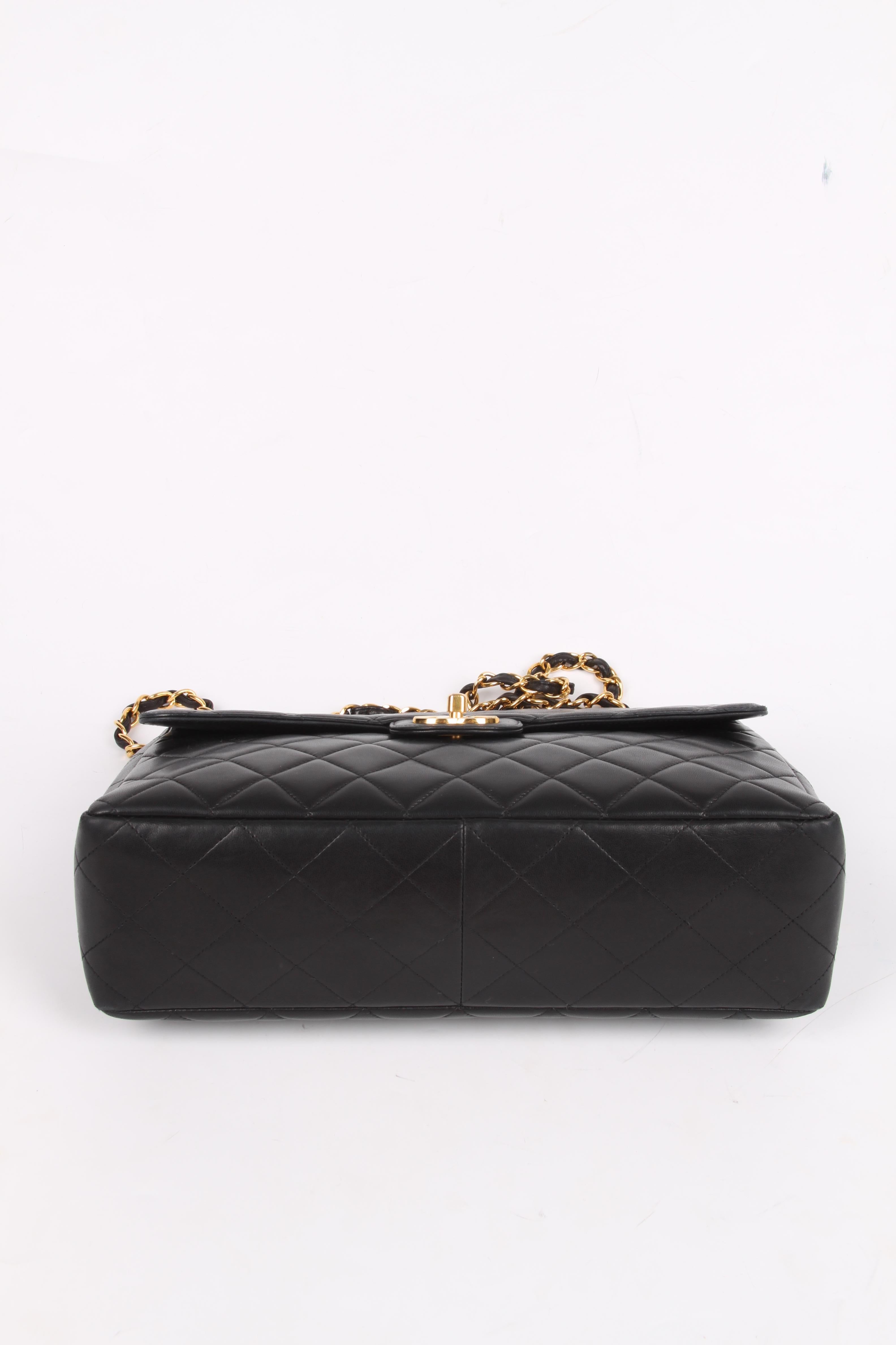 Women's or Men's Chanel Vintage Timeless Jumbo Single Flap Bag - black/gold For Sale
