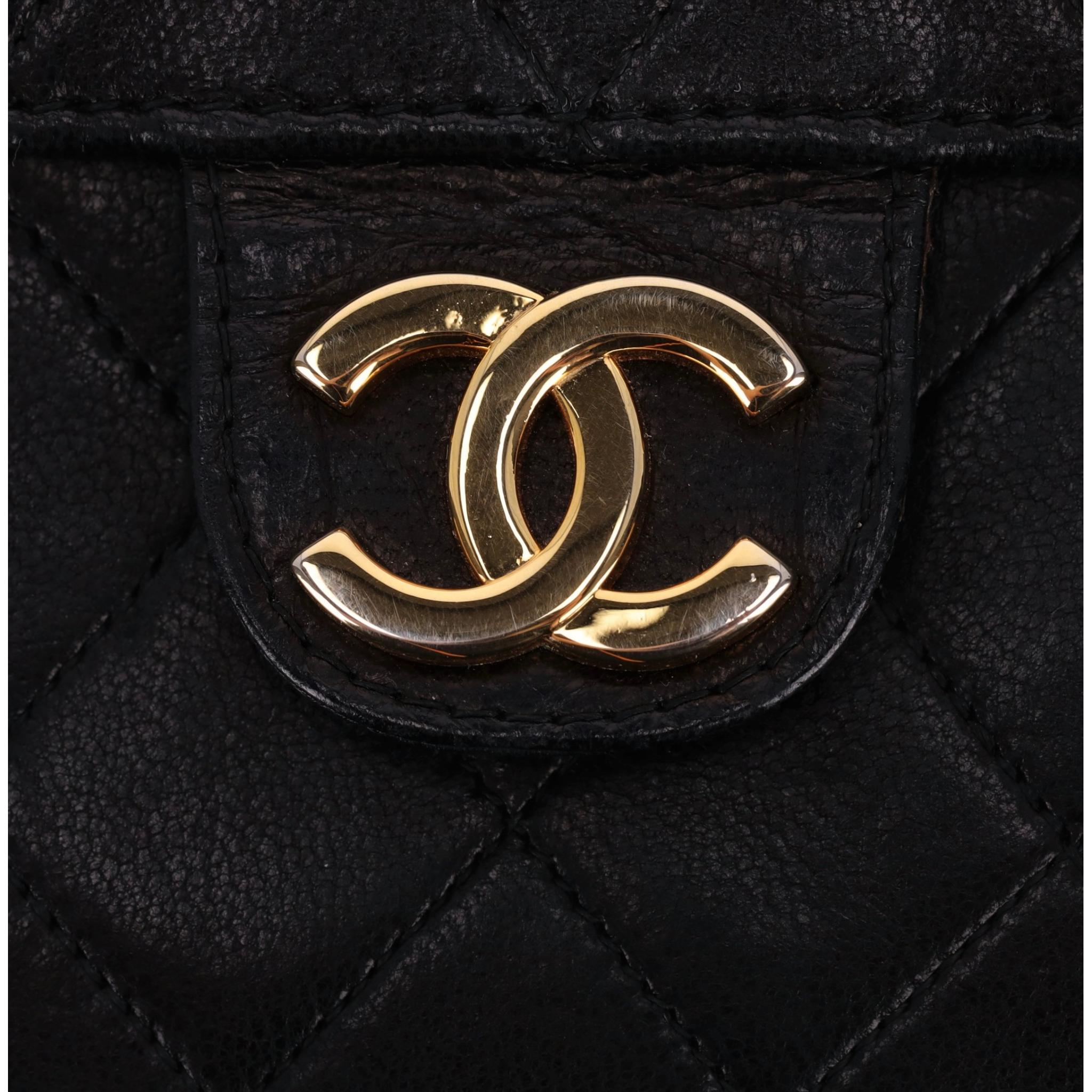 Chanel Vintage Timeless Single Flap Medium Lambskin Leather Bag For Sale 3