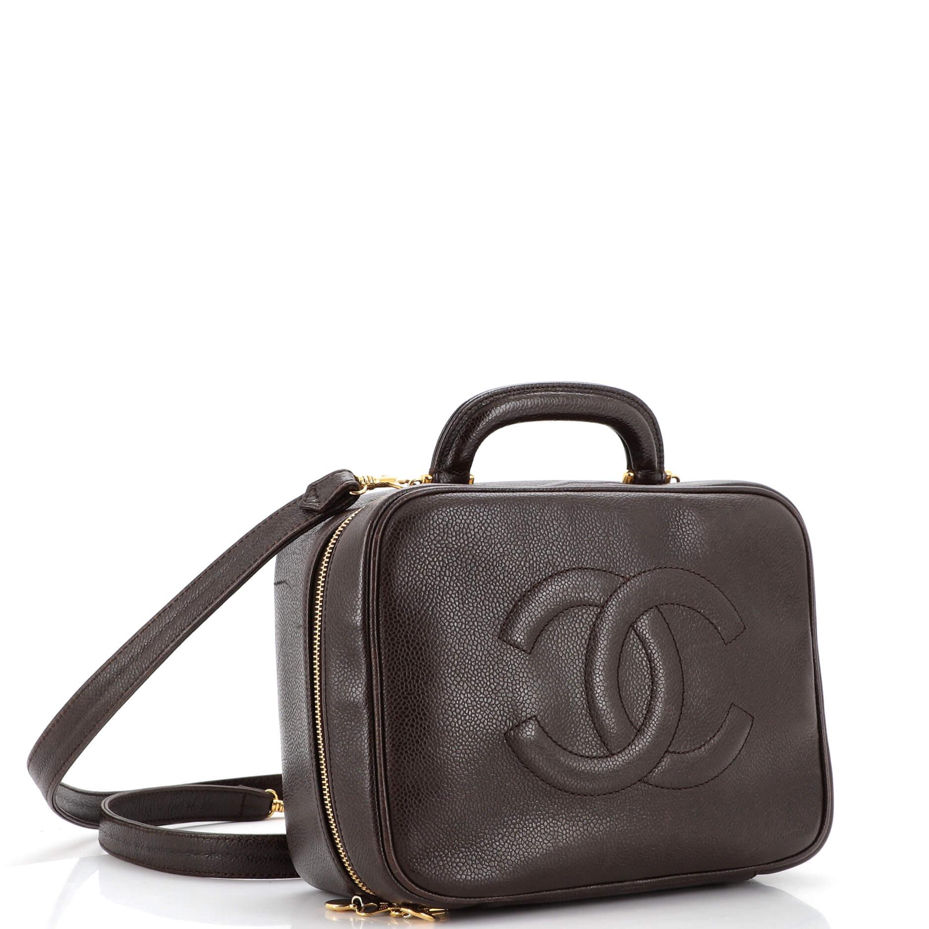 Chanel Vintage Timeless Zip Around Vanity Case Caviar Medium In Good Condition In NY, NY