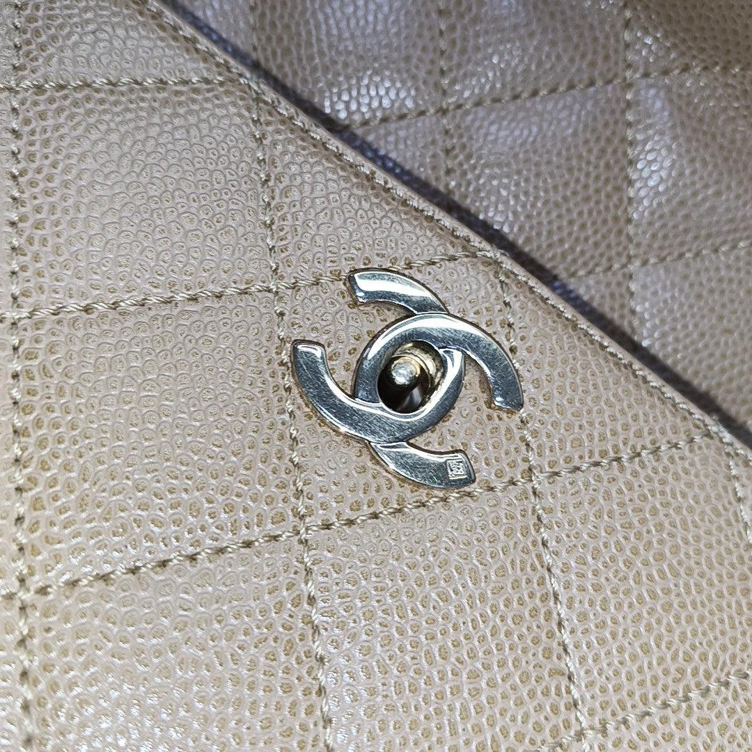 Chanel Vintage Top Handle Kelly Beige Flap Bag Caviar Leather 24k Gold Plated HW For Sale 1