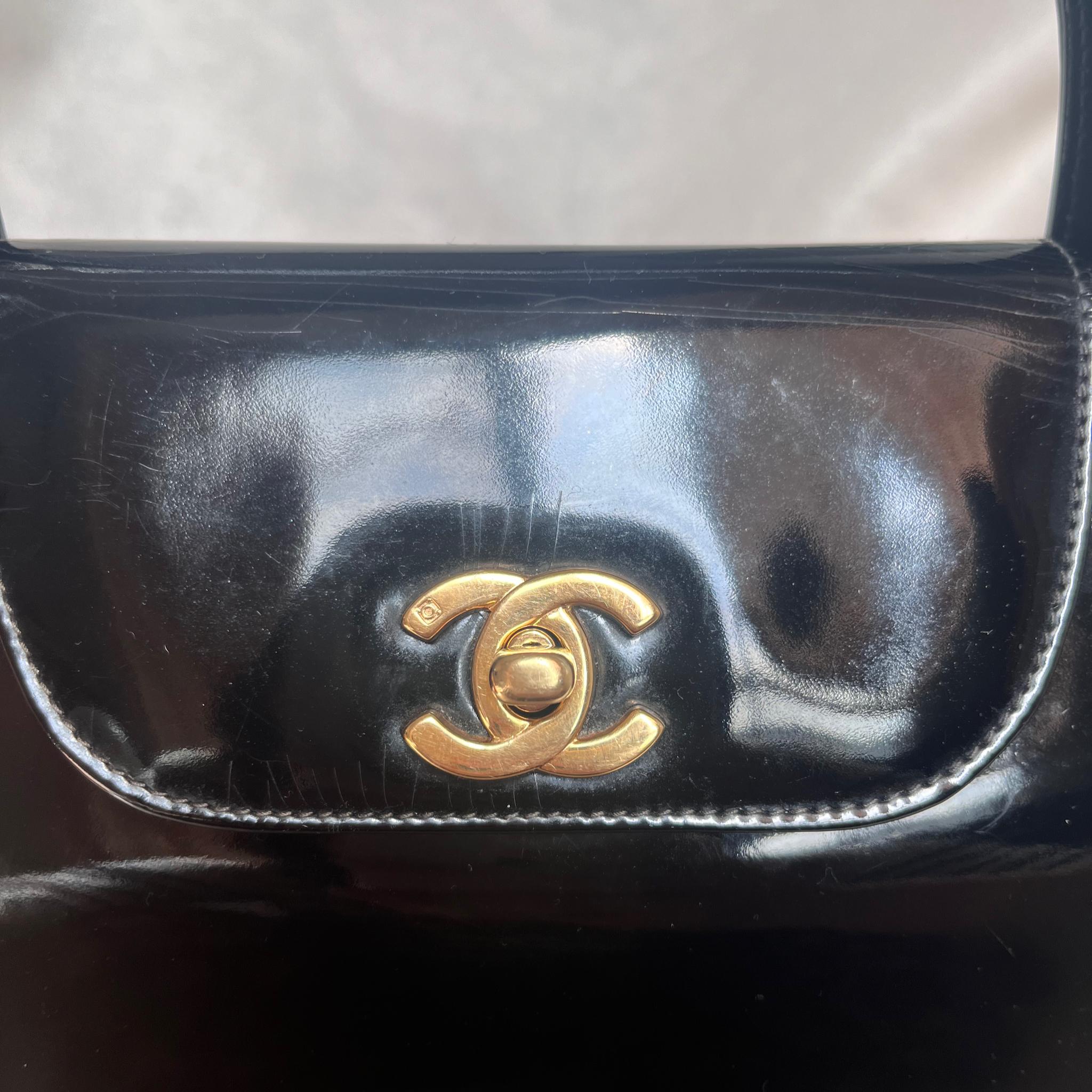 Chanel Vintage Top Handle Kelly Flap Bag Black Patent Leather 24k Gold HW For Sale 11