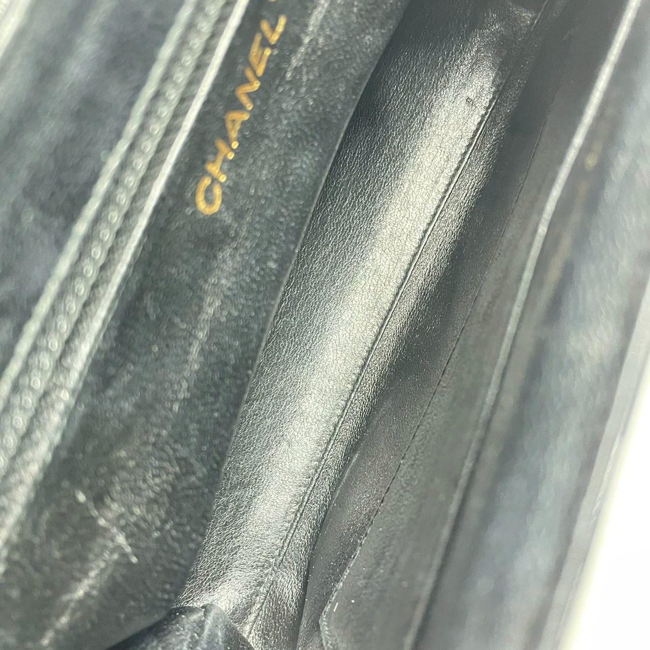 Chanel Vintage Top Handle Kelly Flap Bag Black Patent Leather 24k Gold HW For Sale 4