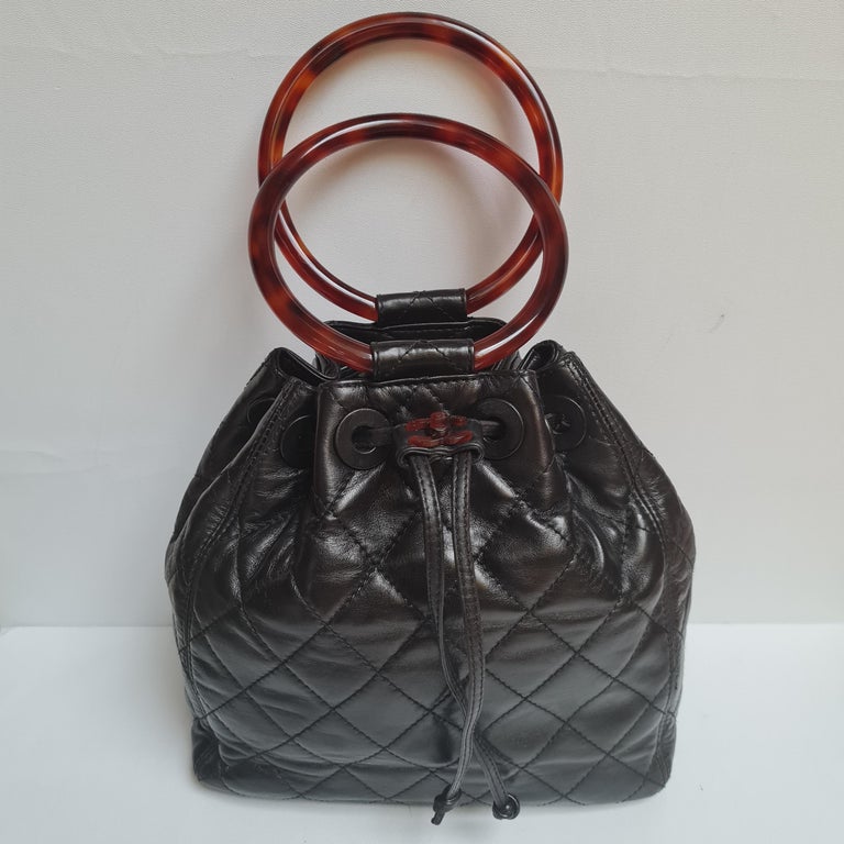 Chanel Vintage Tortoise Shell Handle Bucket Bag For Sale at 1stDibs