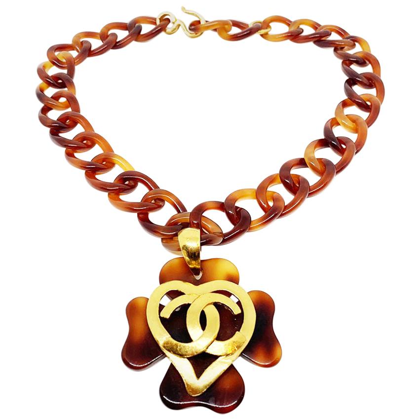 CHANEL Vintage Tortoiseshell Heart Necklace