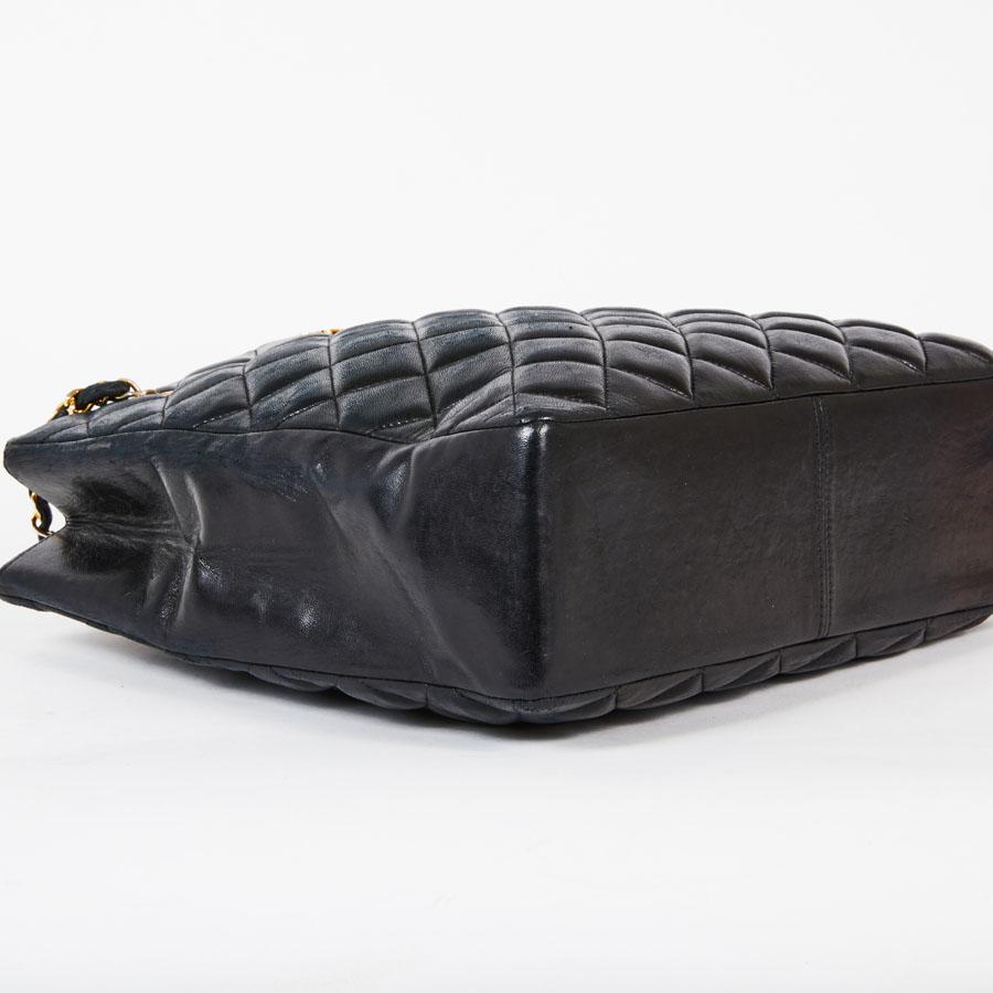 CHANEL Vintage Tote Bag in Black Smooth Quilted Lamb Leather 2
