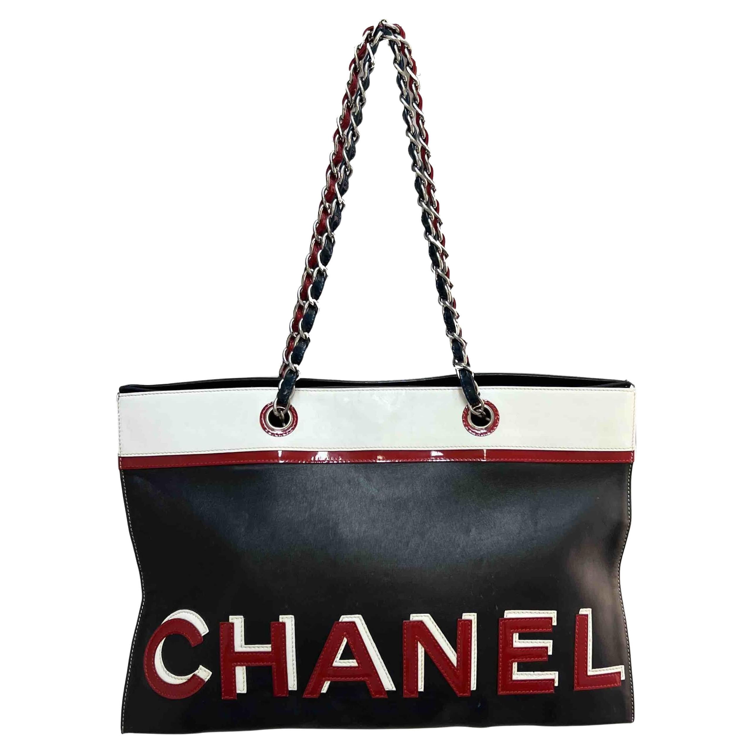 CHANEL Vintage Tote Bag in Leather For Sale at 1stDibs | chanel purse