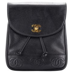 Sac à dos à rabat vintage à triple points CC de Chanel Caviar Petit