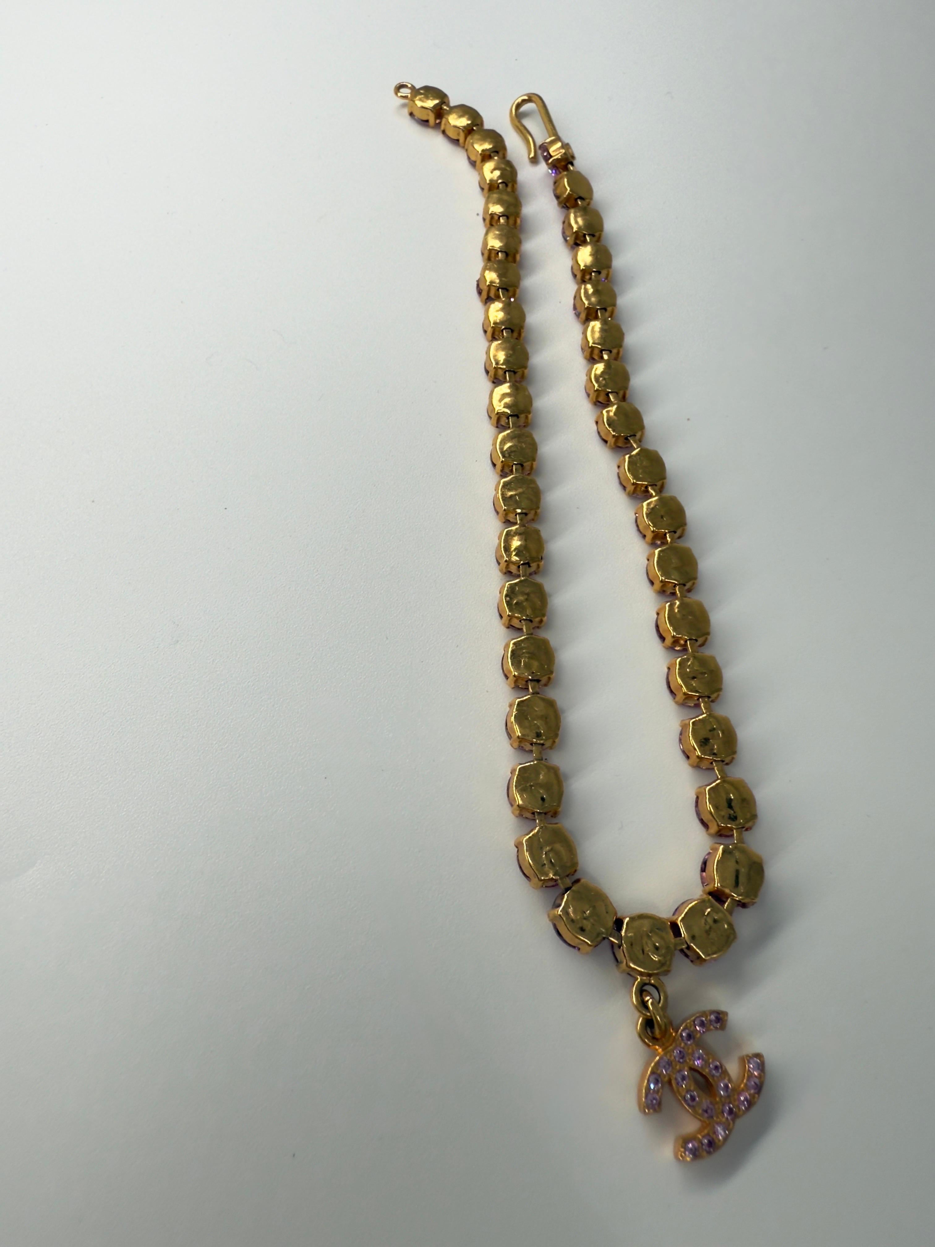 Chanel Vintage Ultra Rare 95P Rose Barbie Choker en vente 3