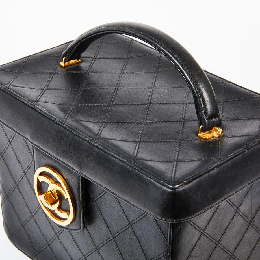 Women's CHANEL Vintage Vanity Case in Black Smooth Quilted Lambskin Leather