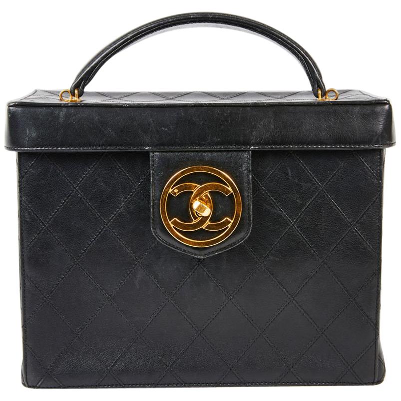 CHANEL Vintage Vanity Case in Black Smooth Quilted Lambskin Leather