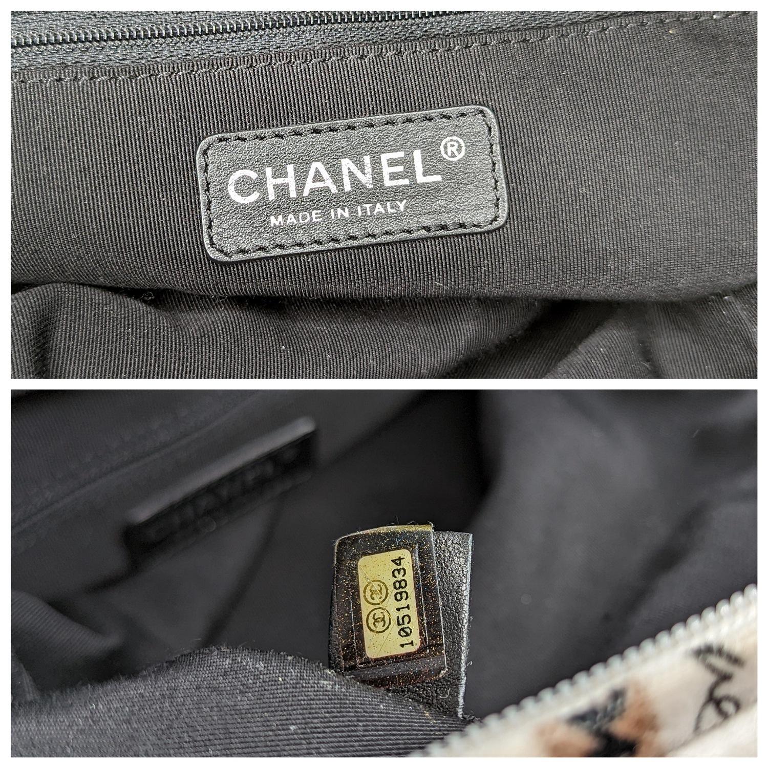 Chanel Vintage Velour Camellia Handle Bag For Sale 2