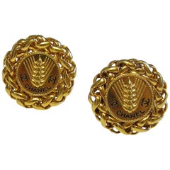 Chanel Vintage Wheat Ears Gold Tone Clip On Earrings CC Logo