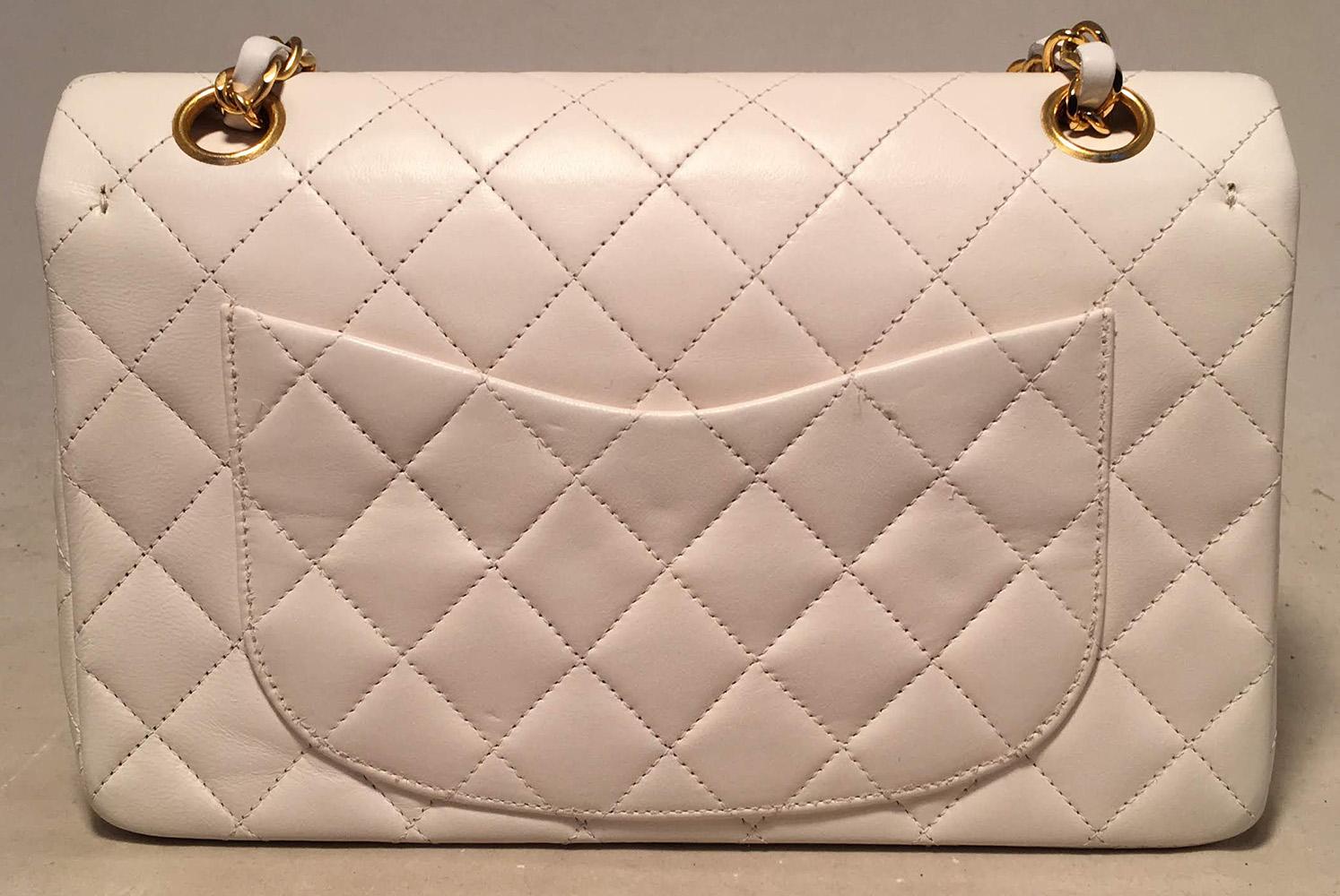 weissse chanel bag