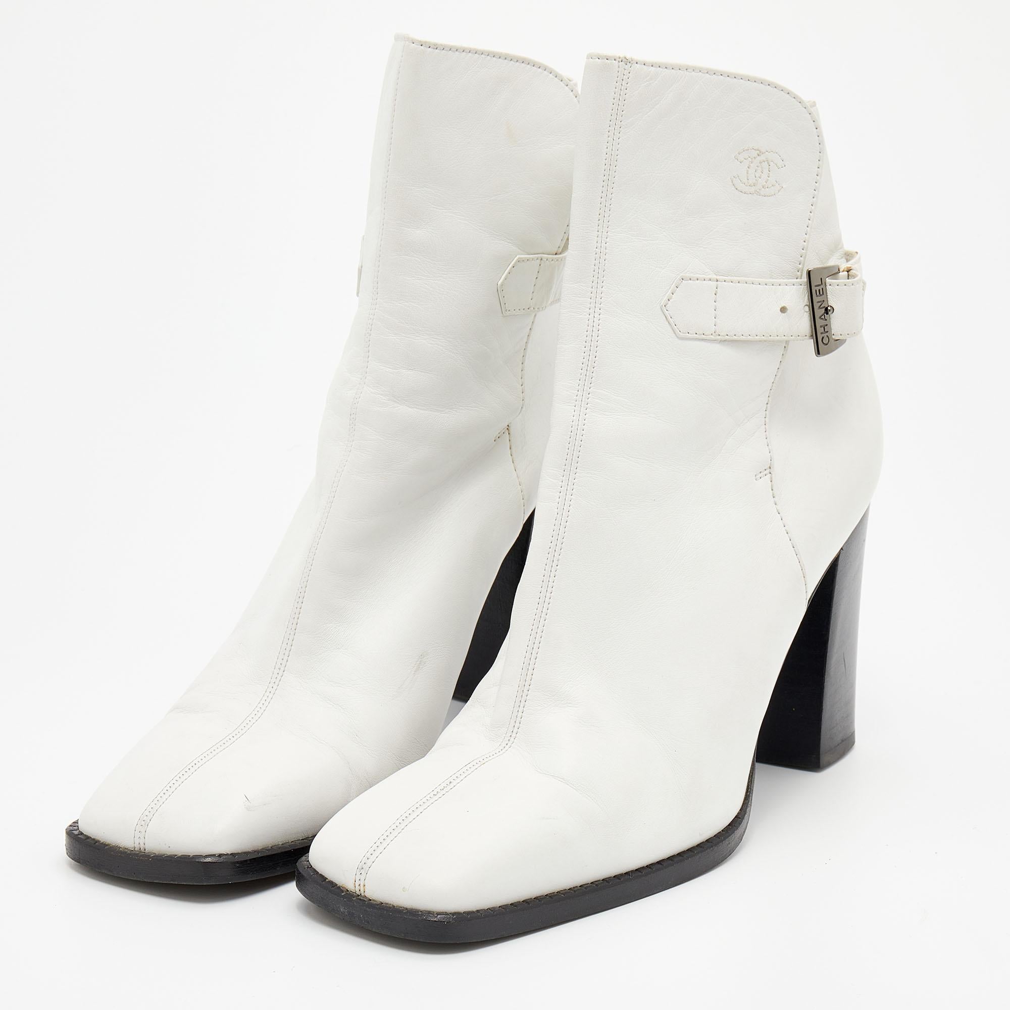 Chanel Vintage White Leather Square Toe Ankle Length Boots Size 39.5 1