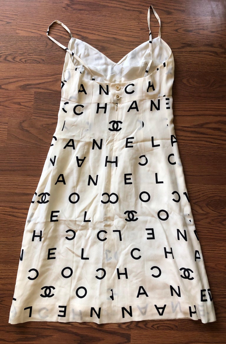 Mini dress Chanel White size 36 FR in Polyester - 33957872